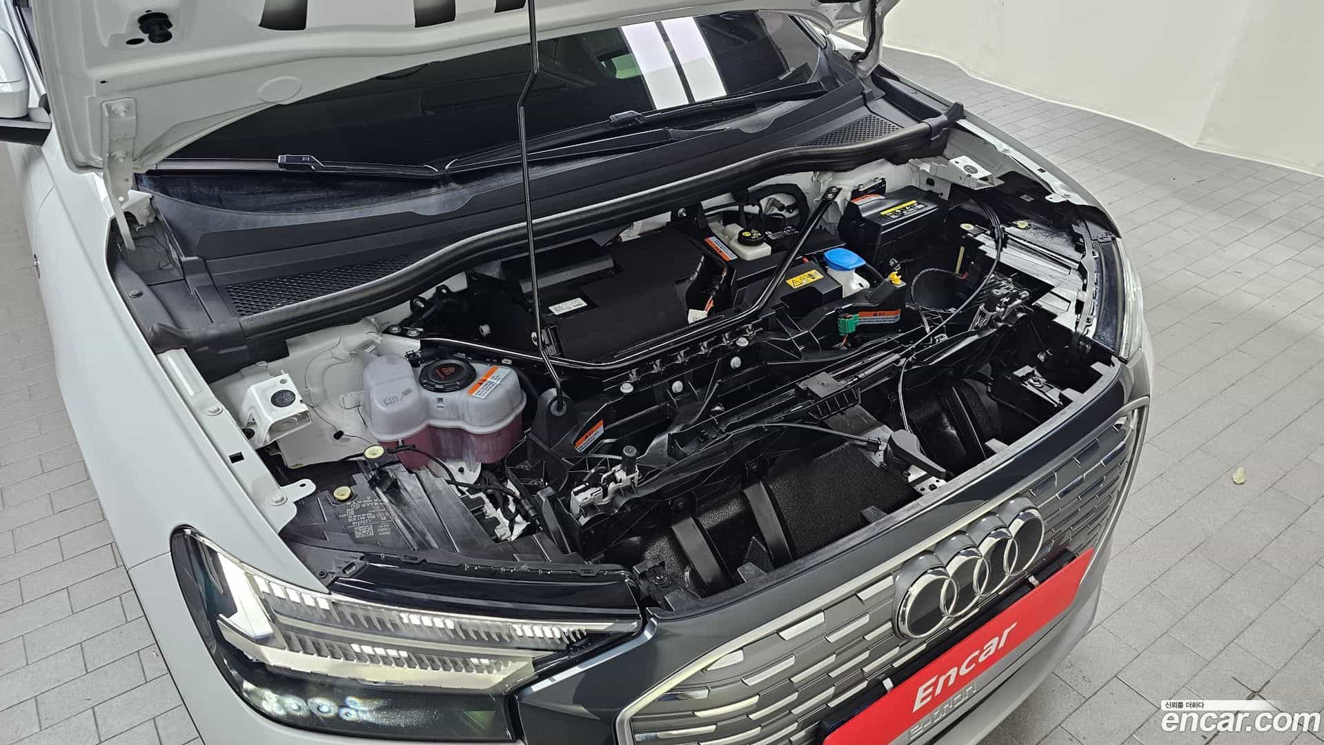 Q4 e-tron Audi 2023.11-OUTER-006