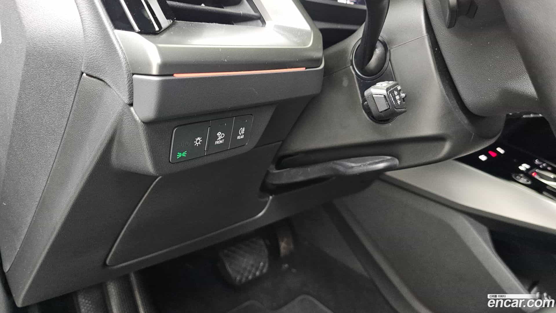 Q4 e-tron Audi 2023.11-OPTION-023