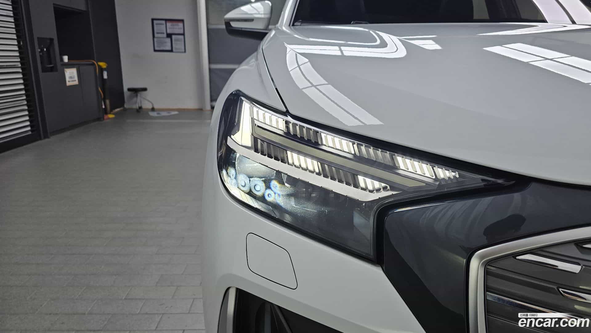 Q4 e-tron Audi 2023.11-OUTER-032