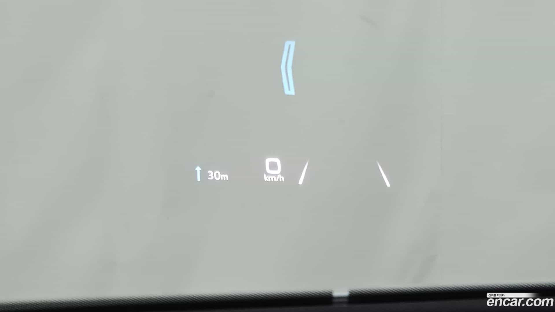 Q4 e-tron Audi 2023.11-OPTION-043