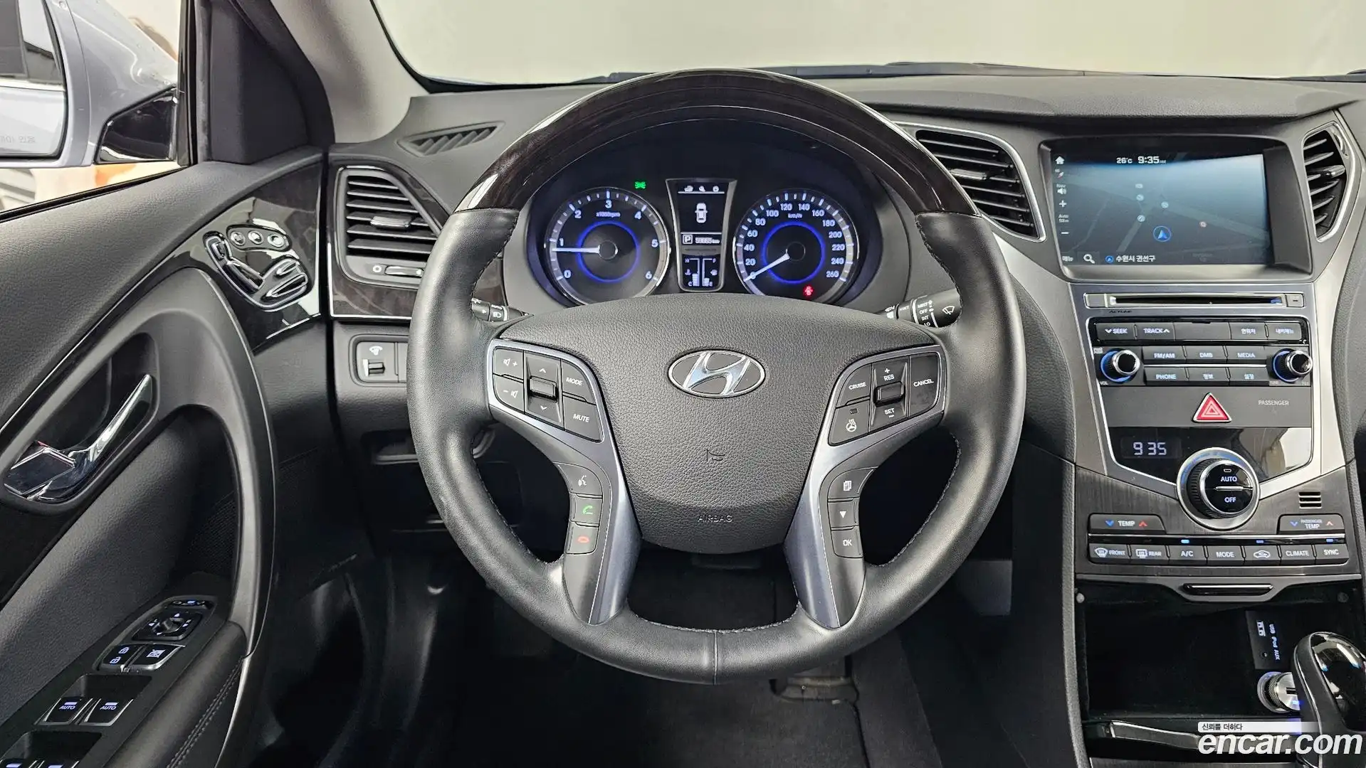 Grandeur Hyundai 2016.7-OPTION-017