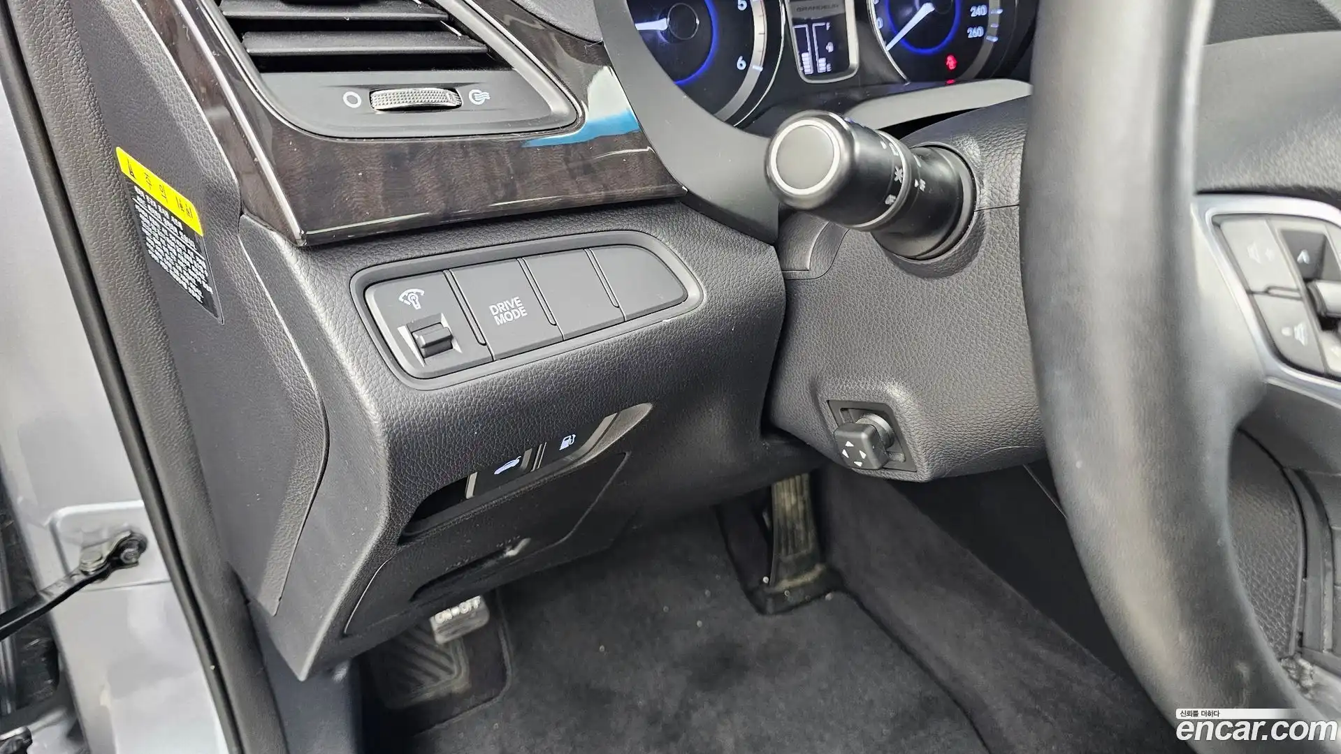 Grandeur Hyundai 2016.7-OPTION-020