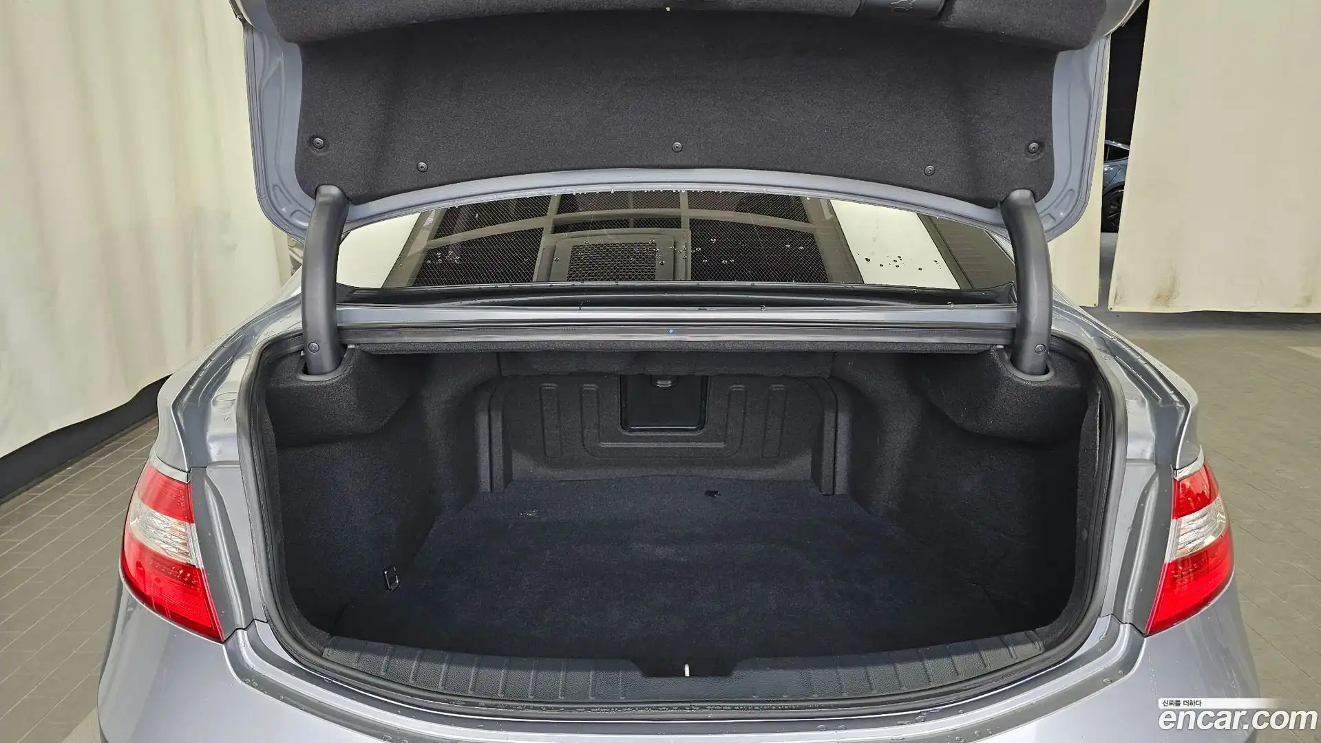 Grandeur Hyundai 2016.7-OPTION-024