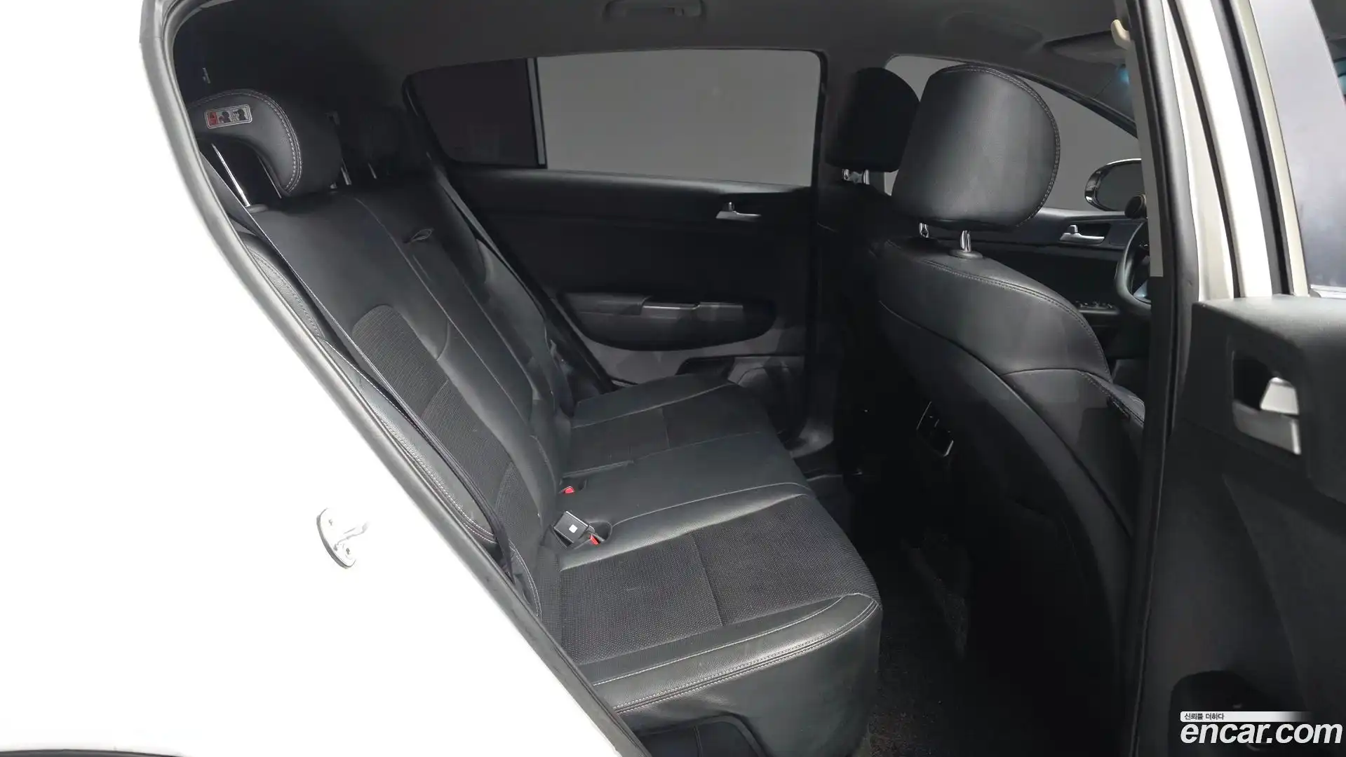 Sportage Kia 2019.8-OPTION-016