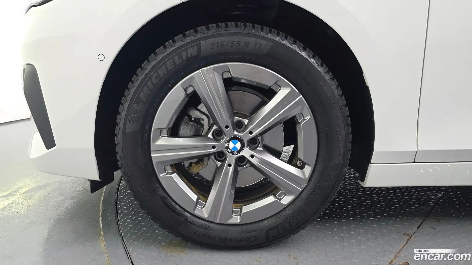 2-Series BMW 2023.7-OUTER-005