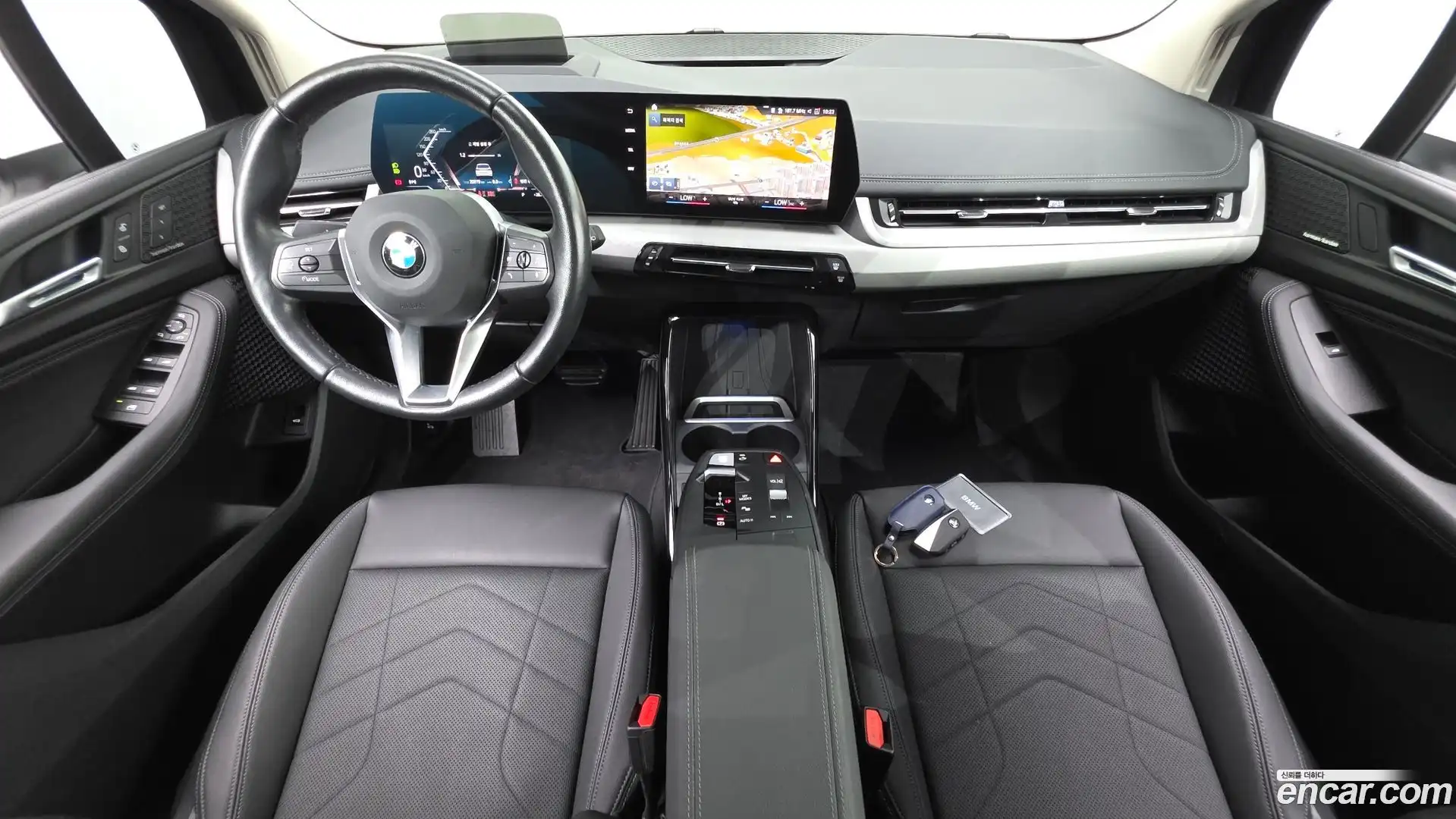 2-Series BMW 2023.7-INNER-007