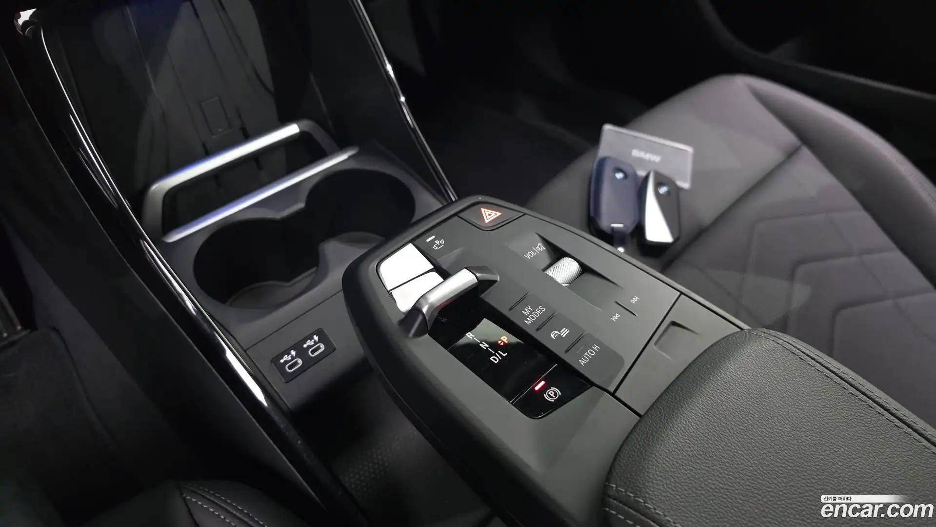 2-Series BMW 2023.7-INNER-009