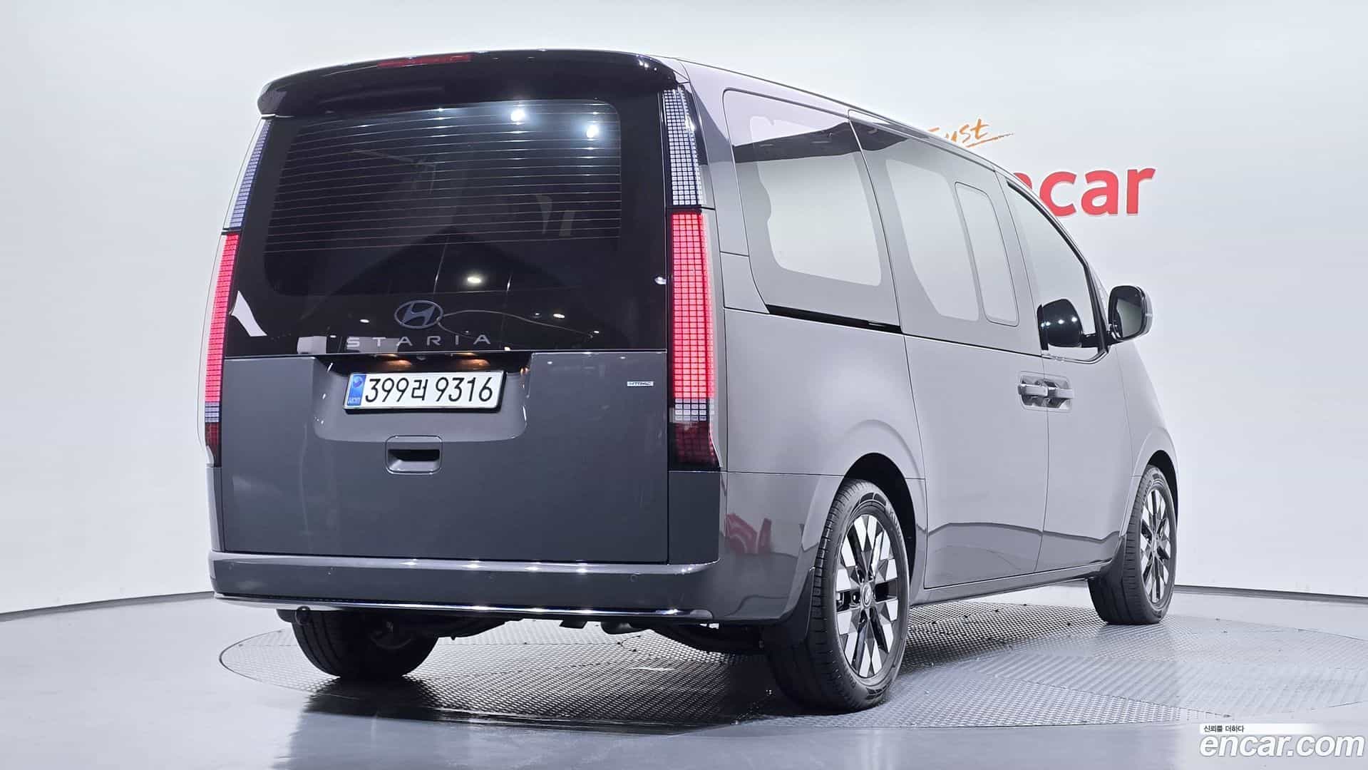 Staria Hyundai 2025.6-OUTER-002