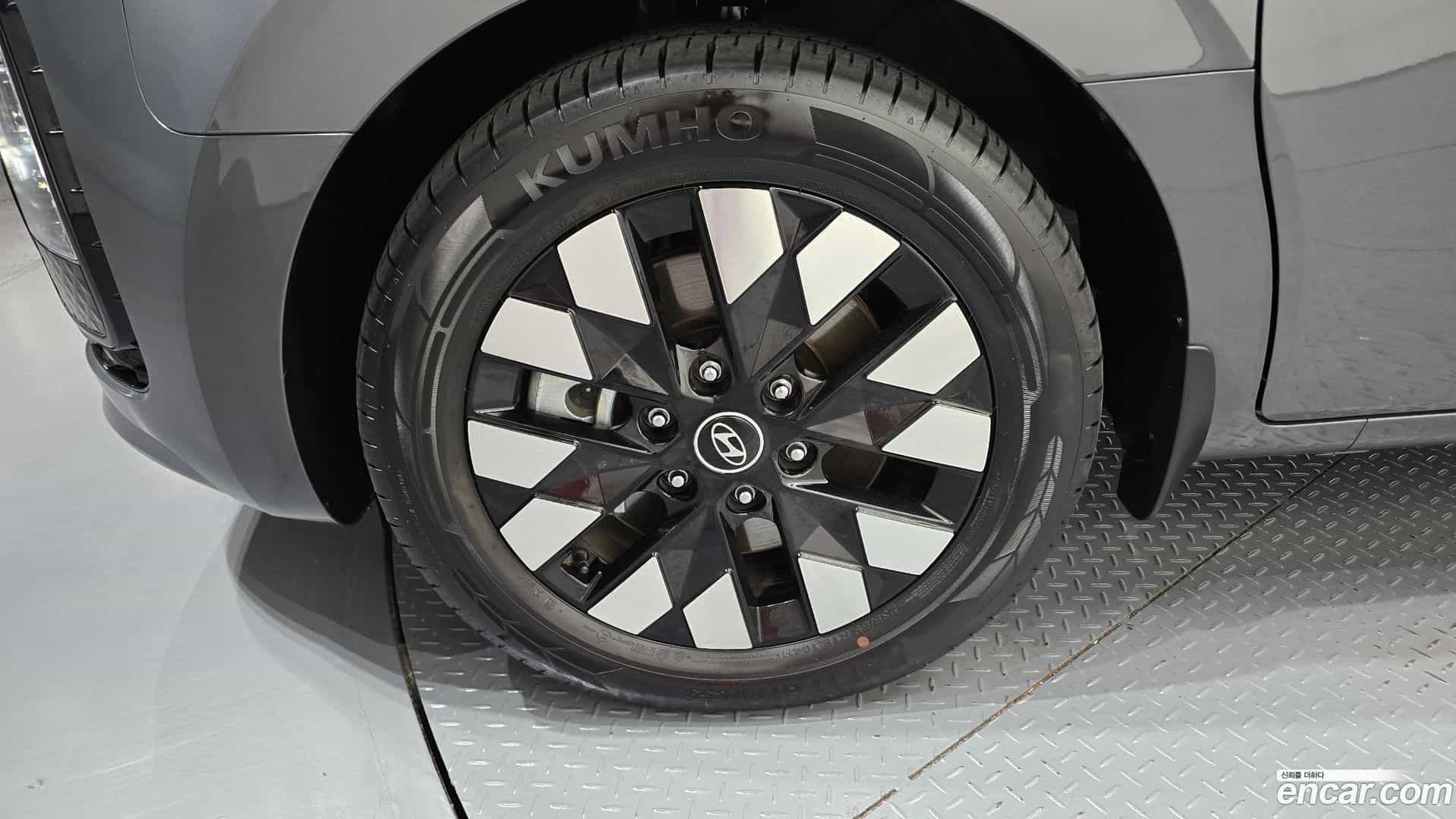 Staria Hyundai 2025.6-OUTER-005