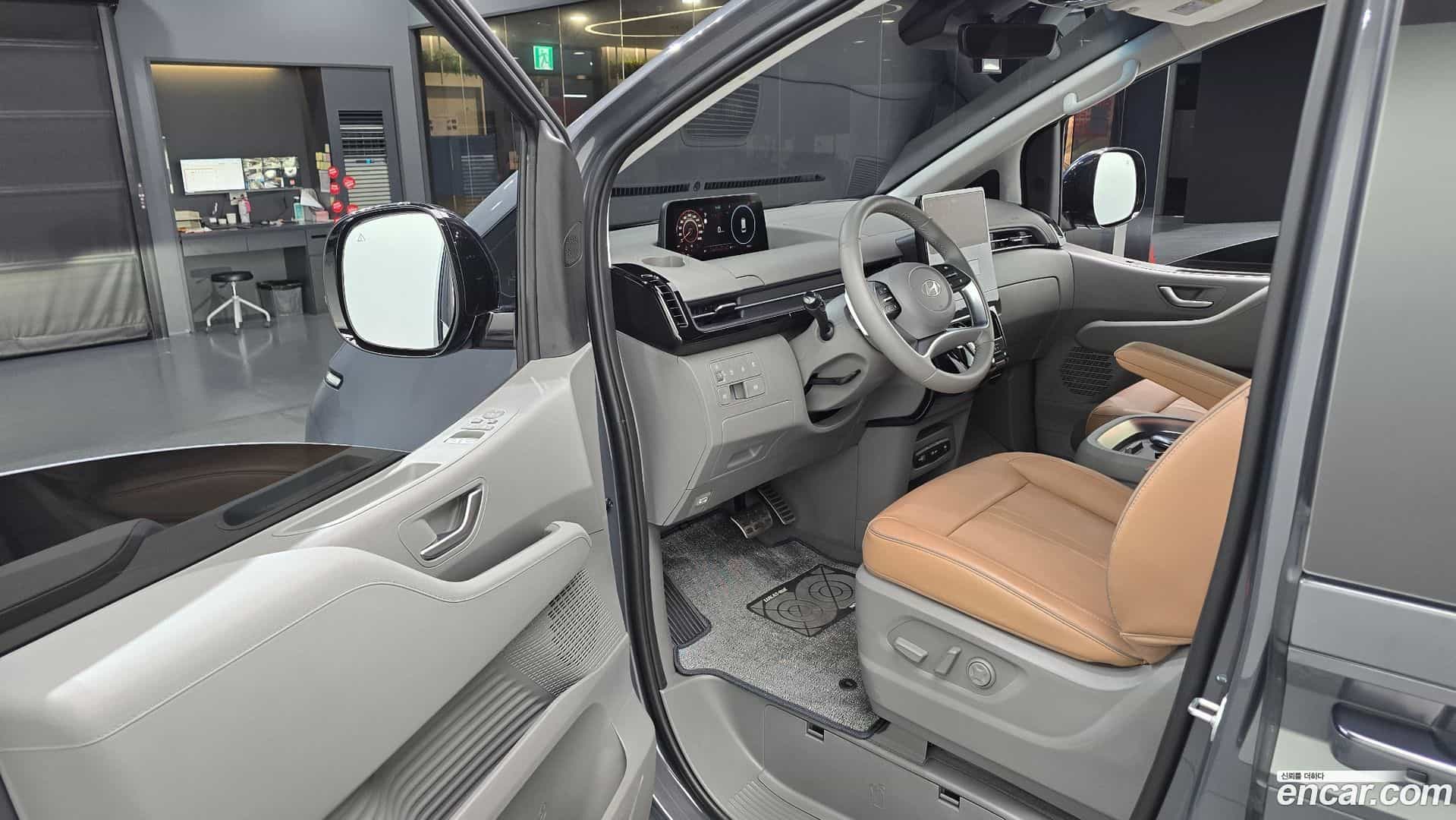 Staria Hyundai 2025.6-INNER-010