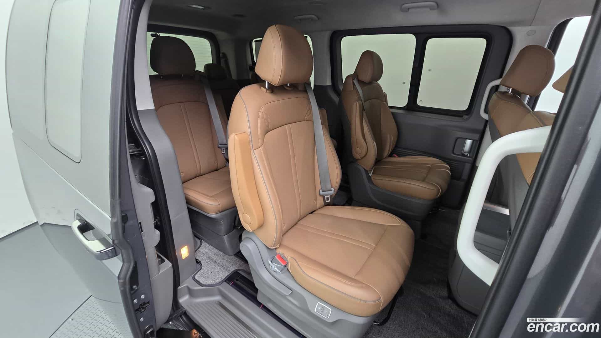 Staria Hyundai 2025.6-OPTION-016