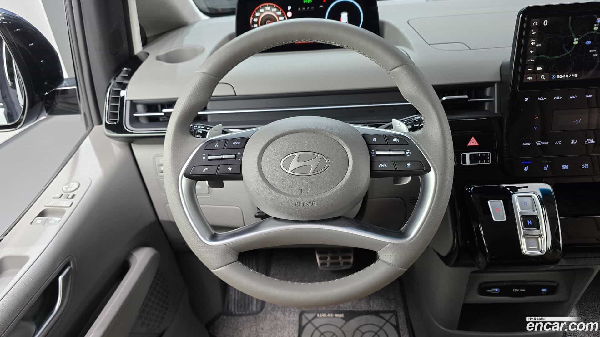 Staria Hyundai 2025.6-OPTION-017