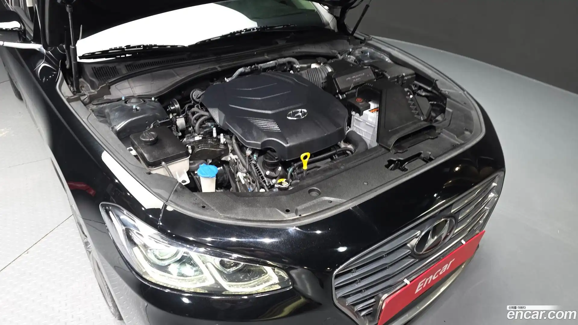 Grandeur Hyundai 2017.2-OUTER-006