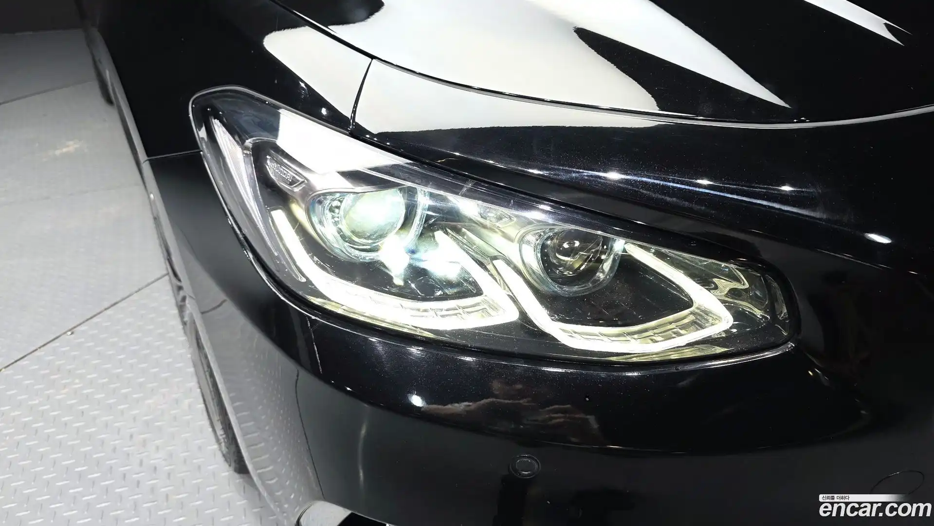 Grandeur Hyundai 2017.2-OUTER-032