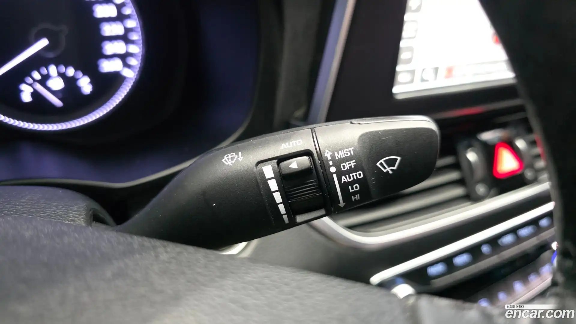 Grandeur Hyundai 2017.2-OPTION-043
