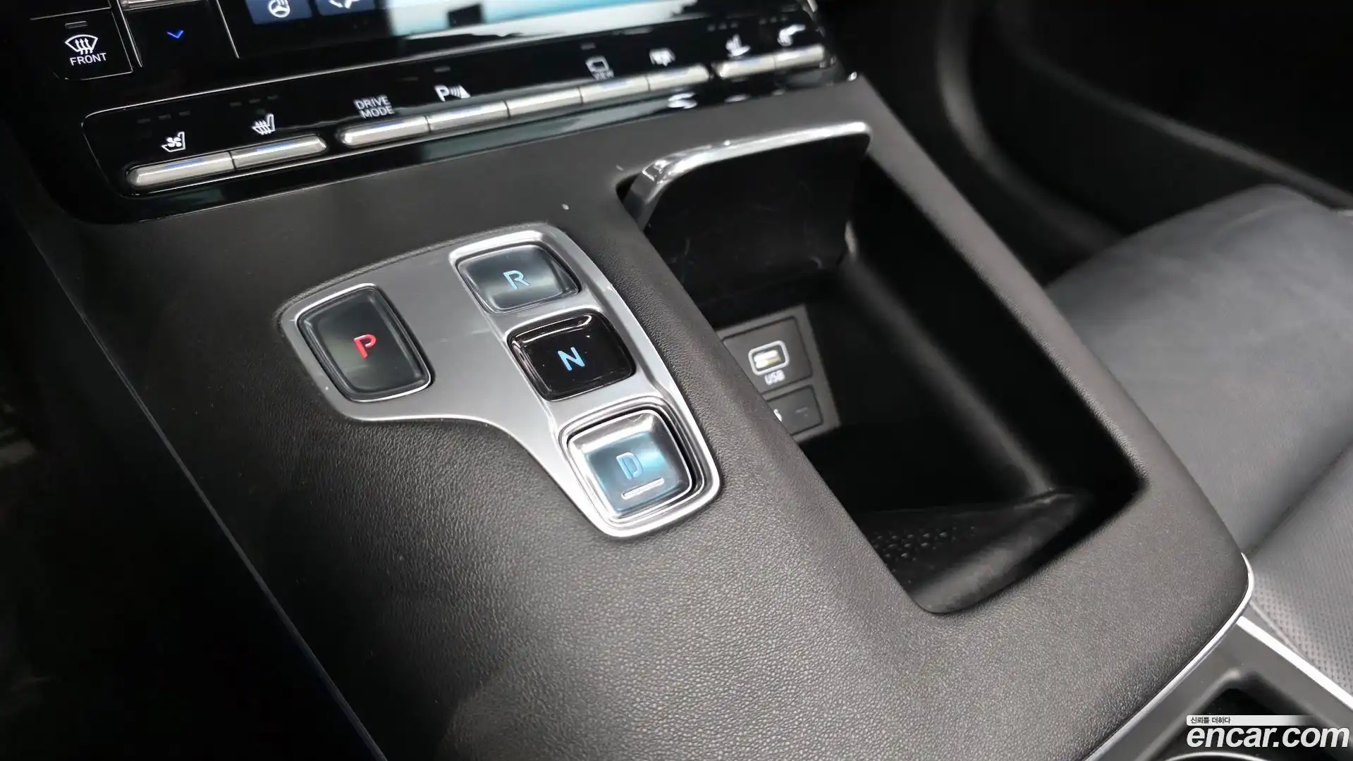 Grandeur Hyundai 2020.2-INNER-009