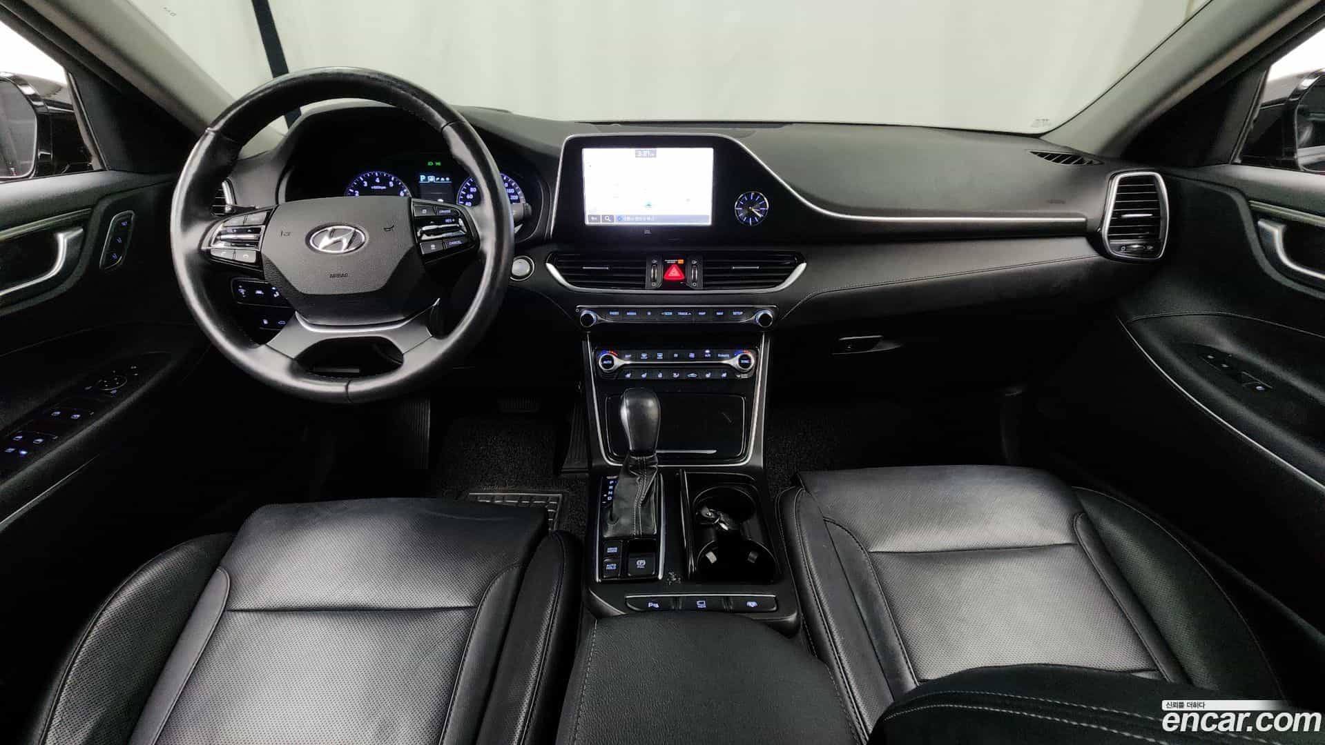 Grandeur Hyundai 2018.0-INNER-007