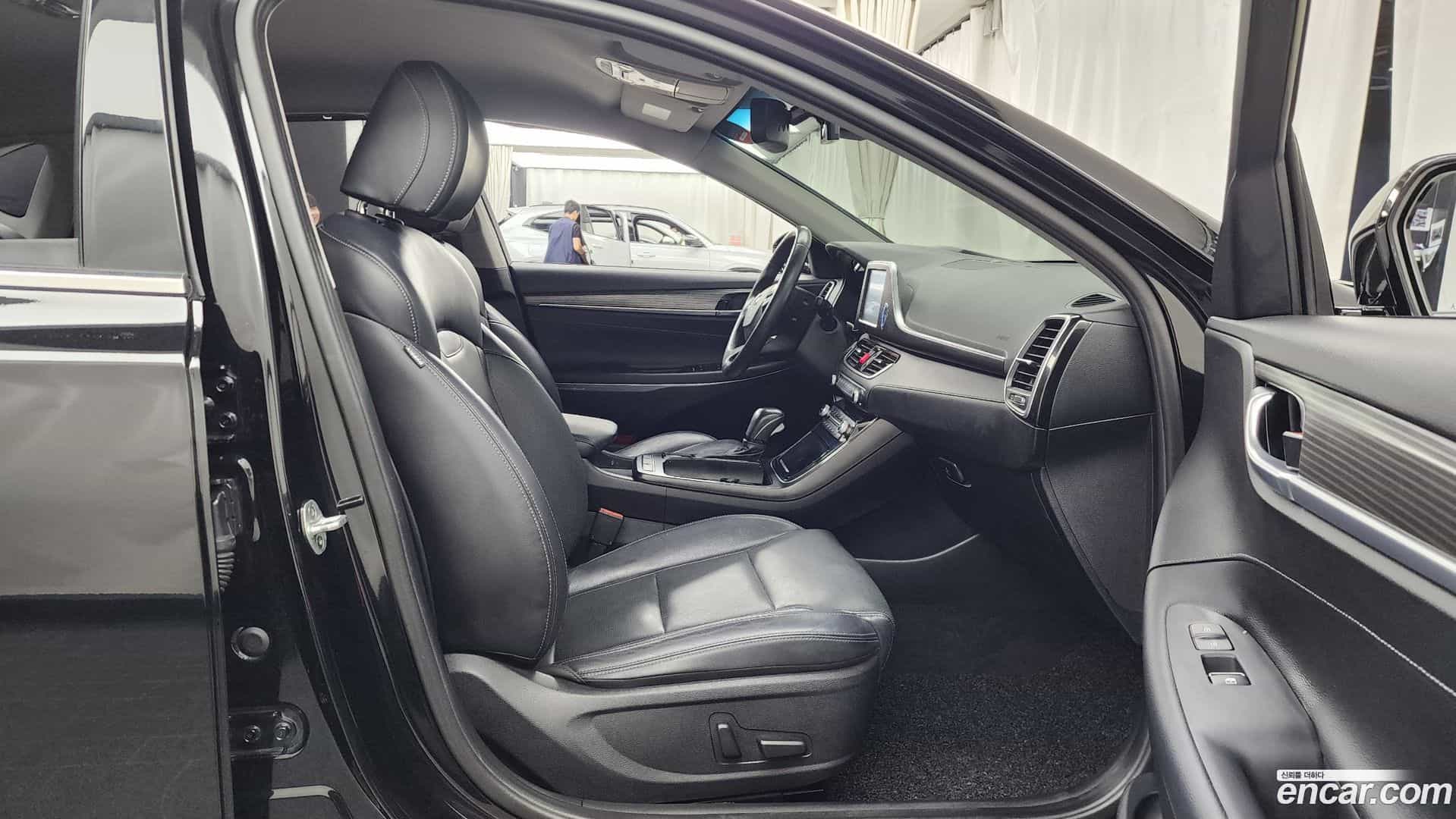 Grandeur Hyundai 2018.0-OPTION-015