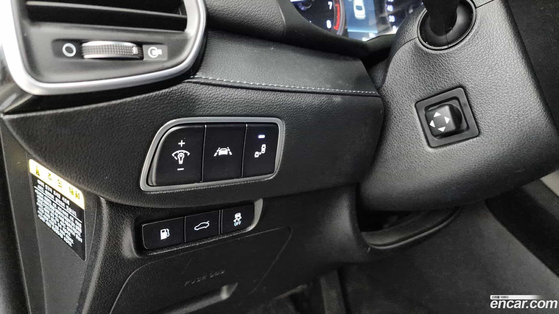 Grandeur Hyundai 2018.0-OPTION-020