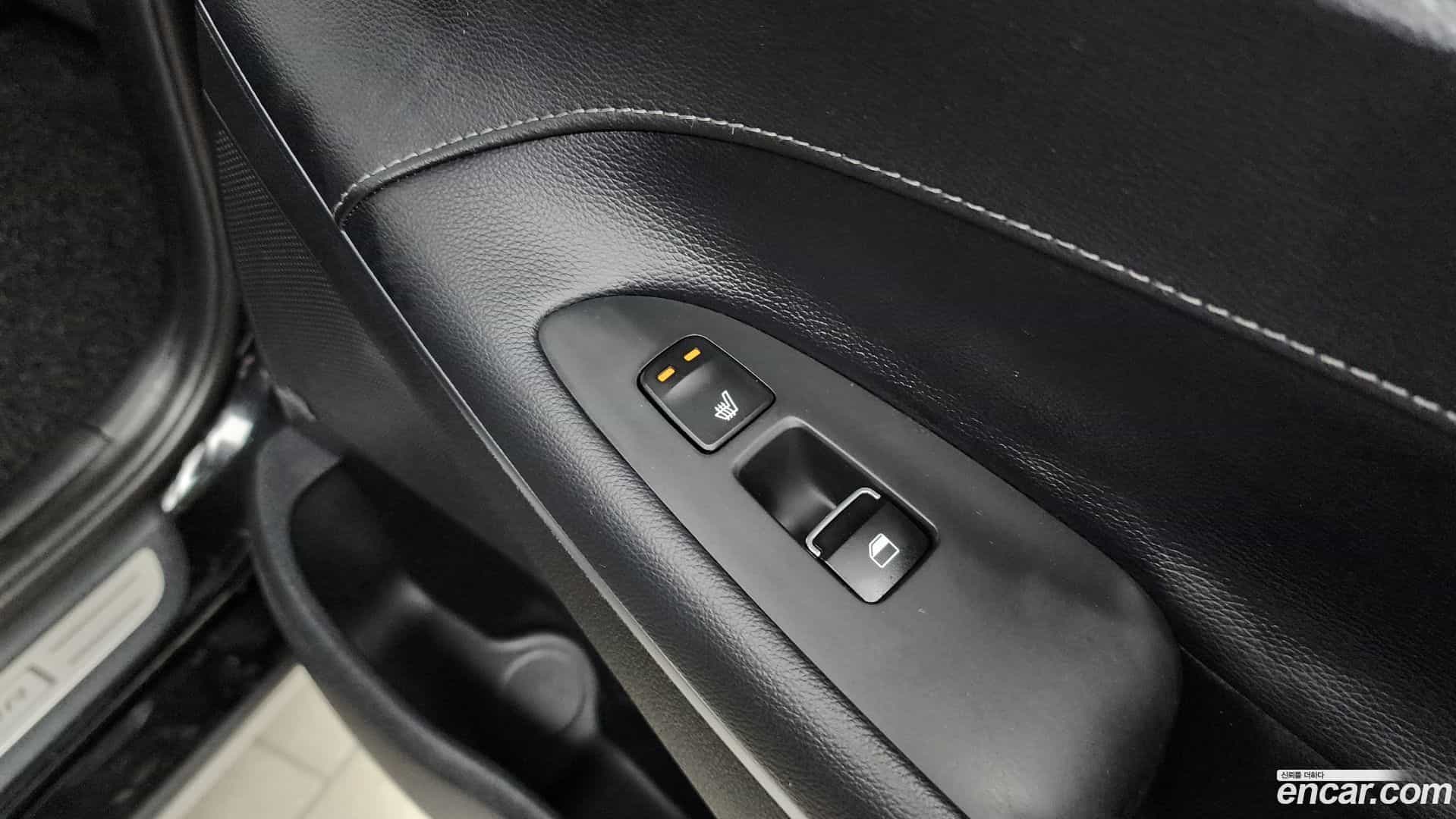 Grandeur Hyundai 2018.0-OPTION-023