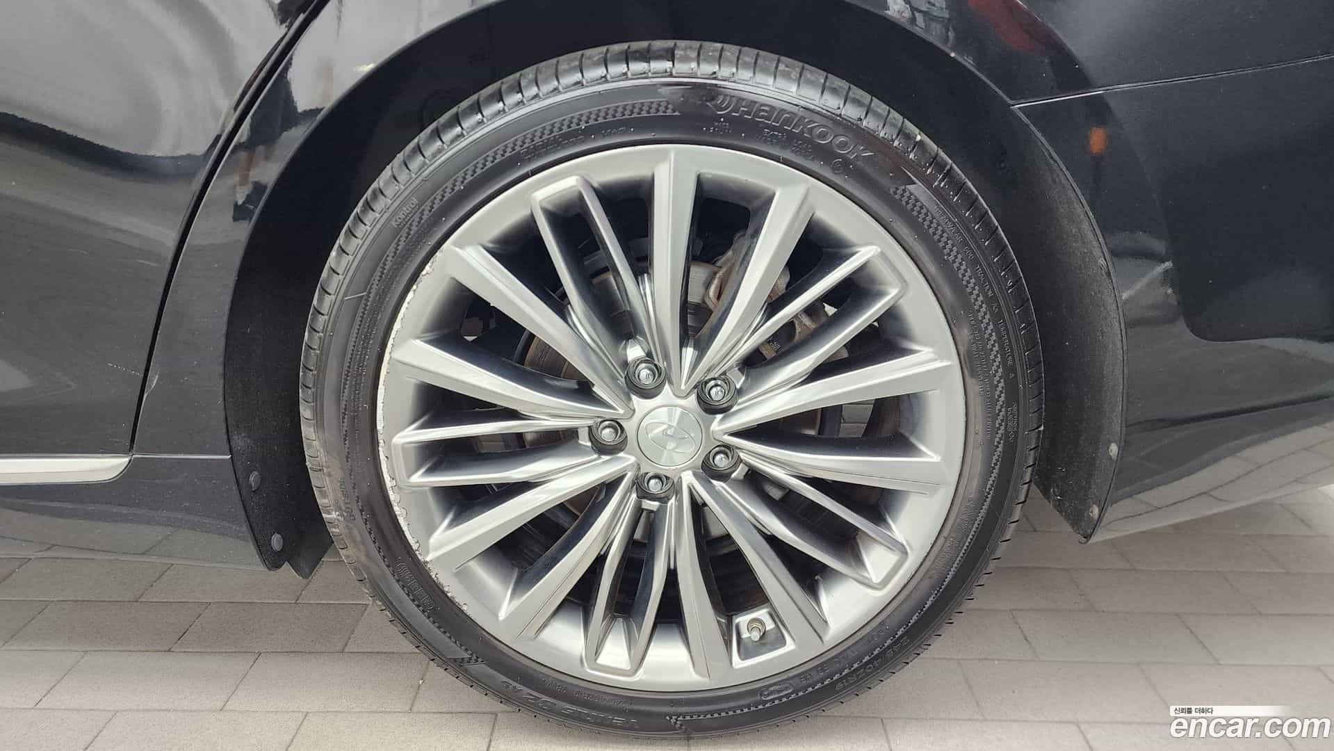 Grandeur Hyundai 2018.0-OUTER-031
