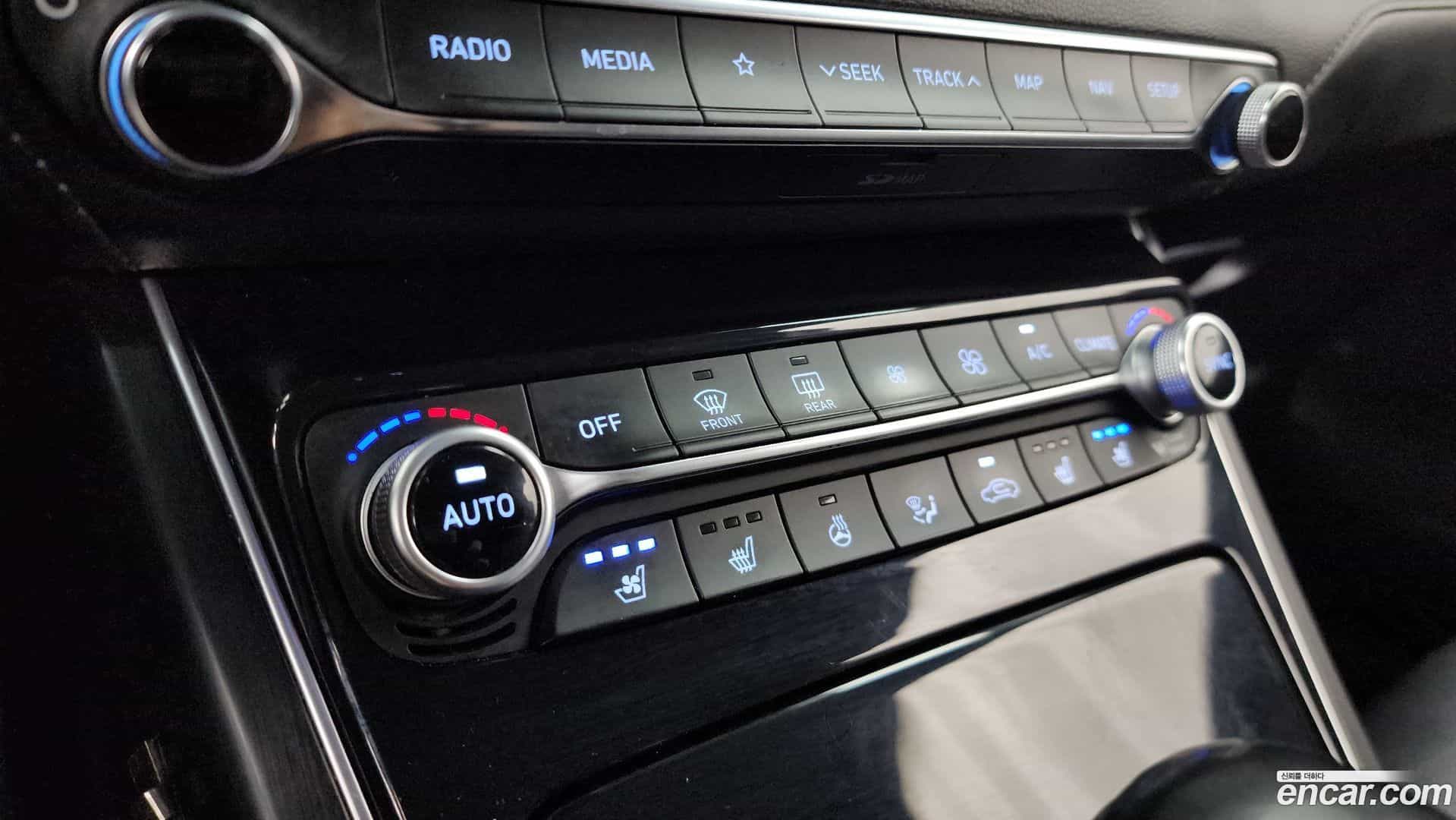 Grandeur Hyundai 2018.0-OPTION-043