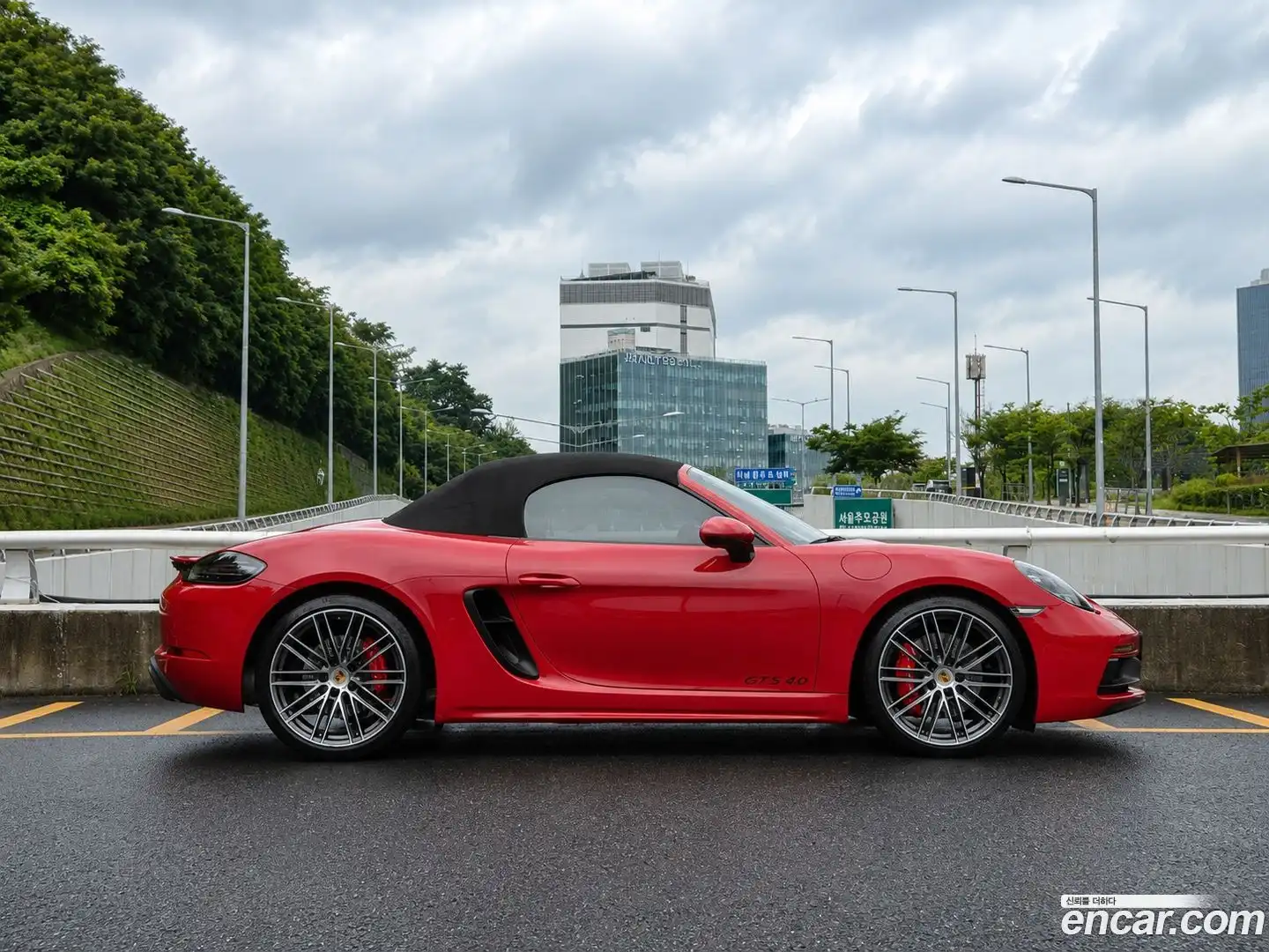 718 Porsche 2022.0-OUTER-003
