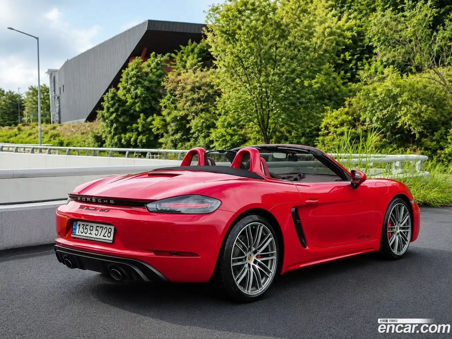 718 Porsche 2022.0-OUTER-005