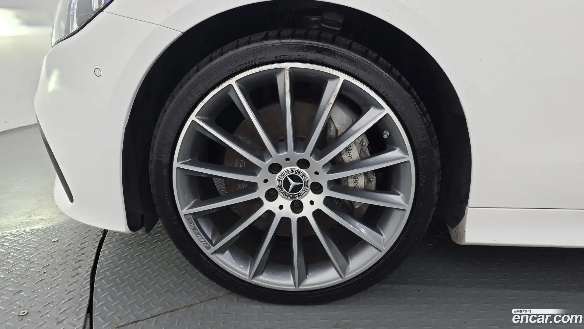 E-Class Mercedes-Benz 2021.6-OUTER-005