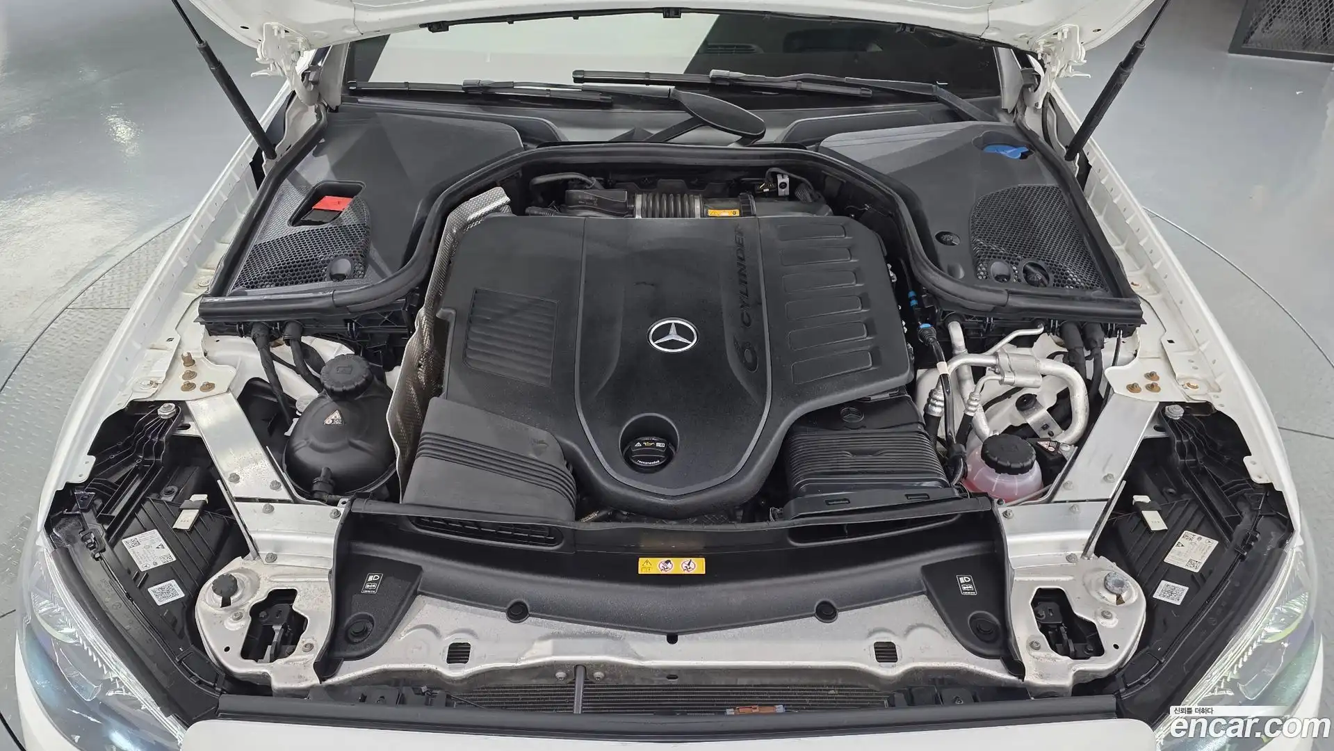 E-Class Mercedes-Benz 2021.6-OUTER-006