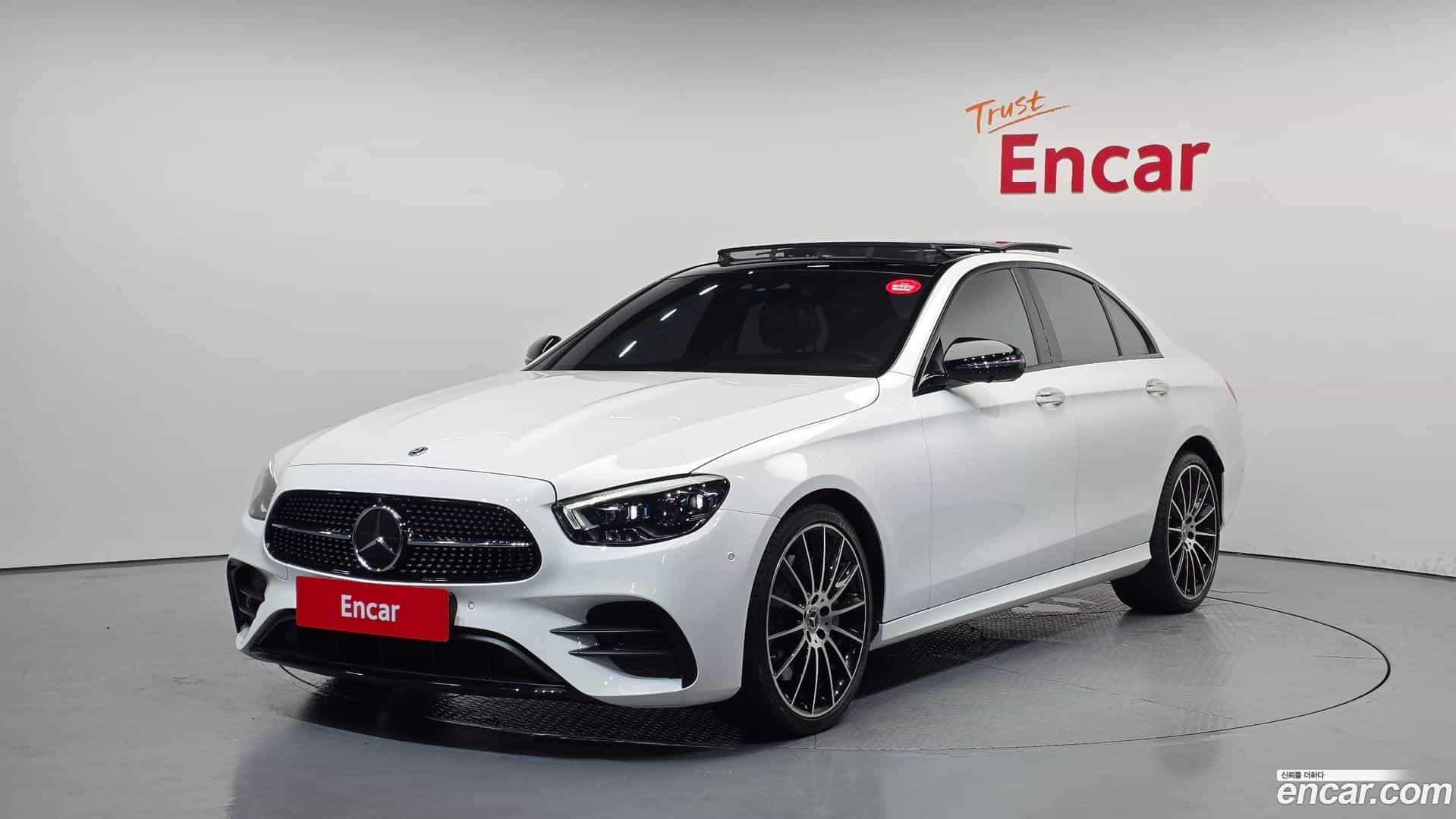 E-Class Mercedes-Benz 2023.10-OUTER-001