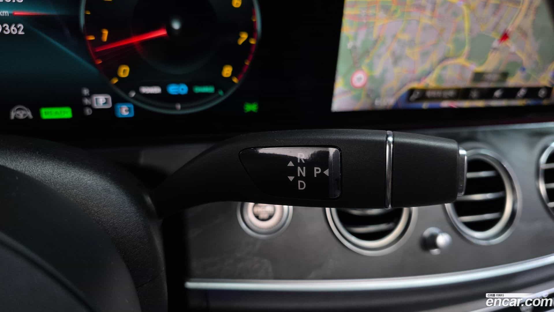 E-Class Mercedes-Benz 2023.10-INNER-009