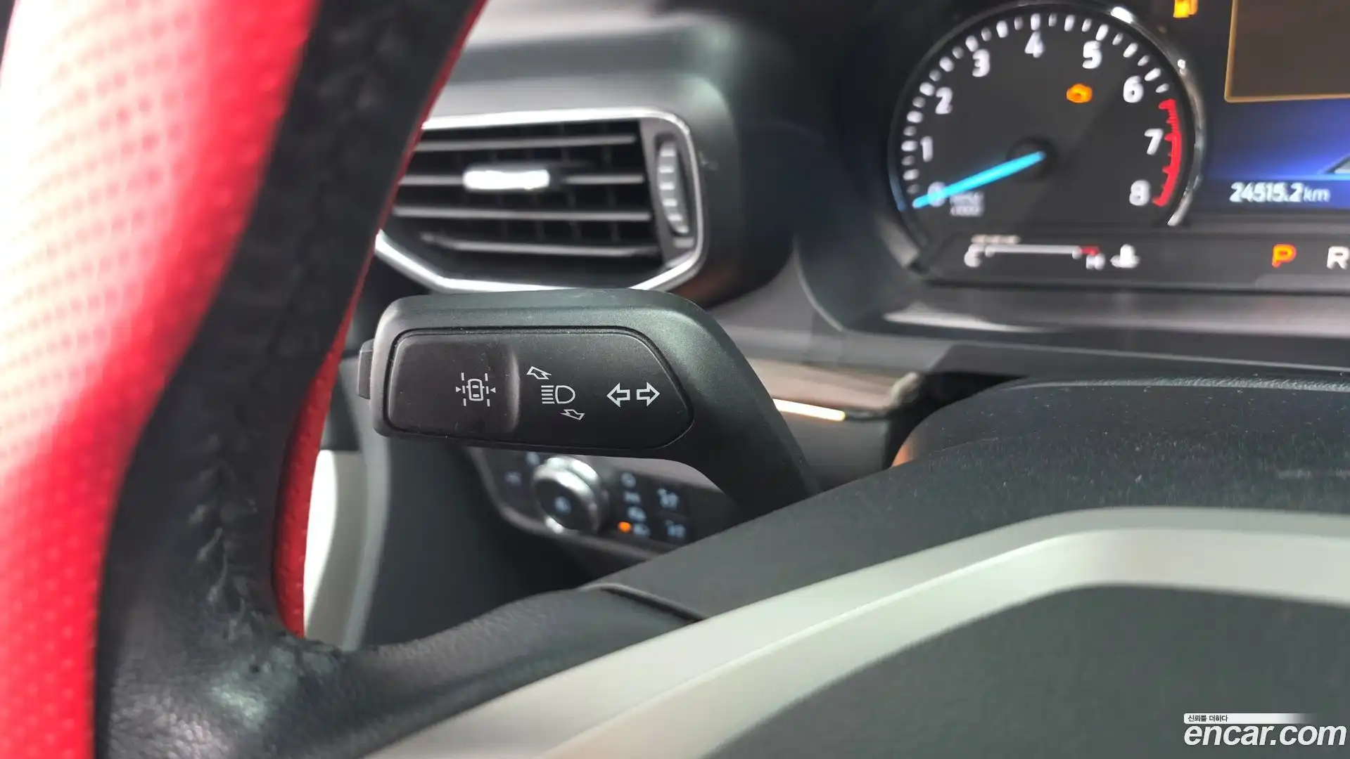 Explorer Ford 2022.7-OPTION-041