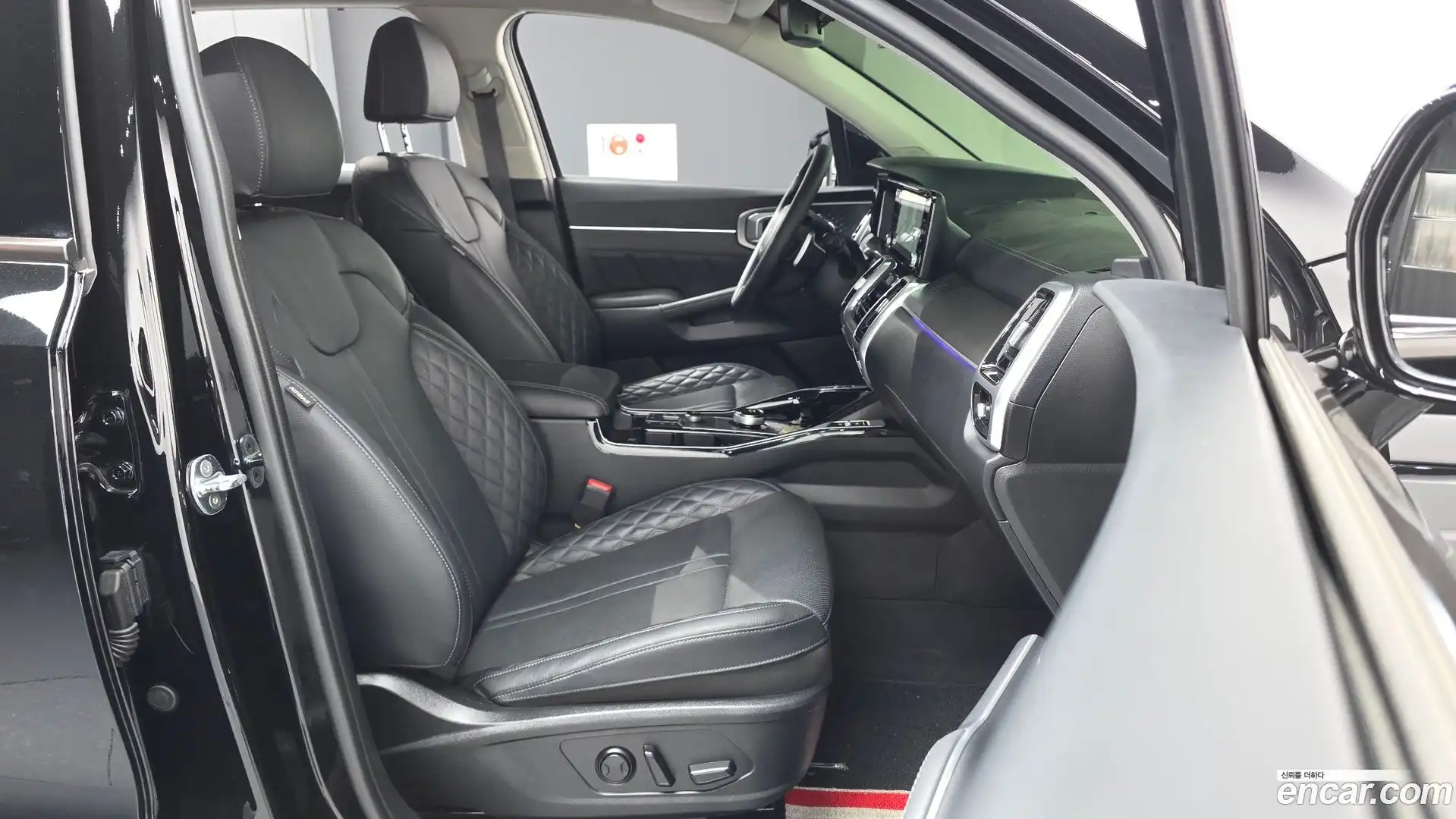 Sorento Kia 2022.8-OPTION-015
