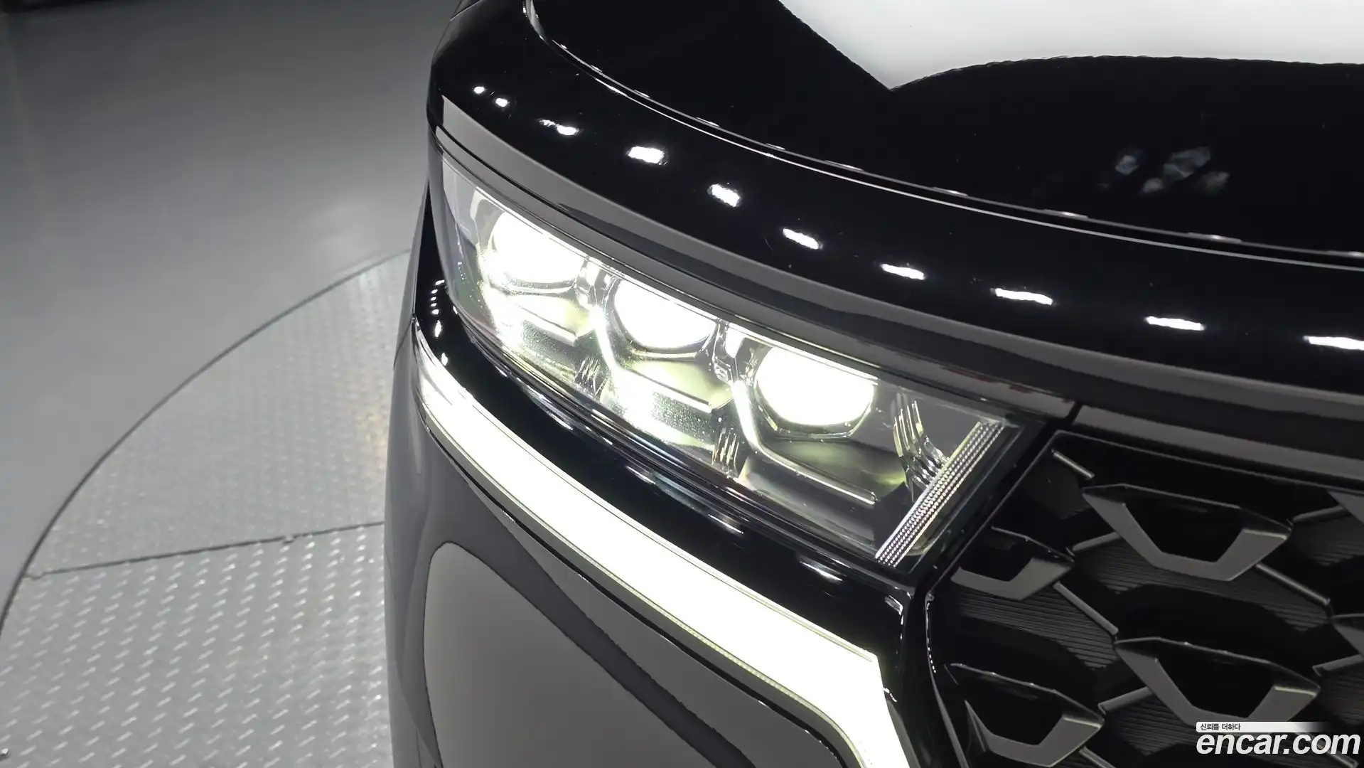 Sorento Kia 2022.8-OUTER-032