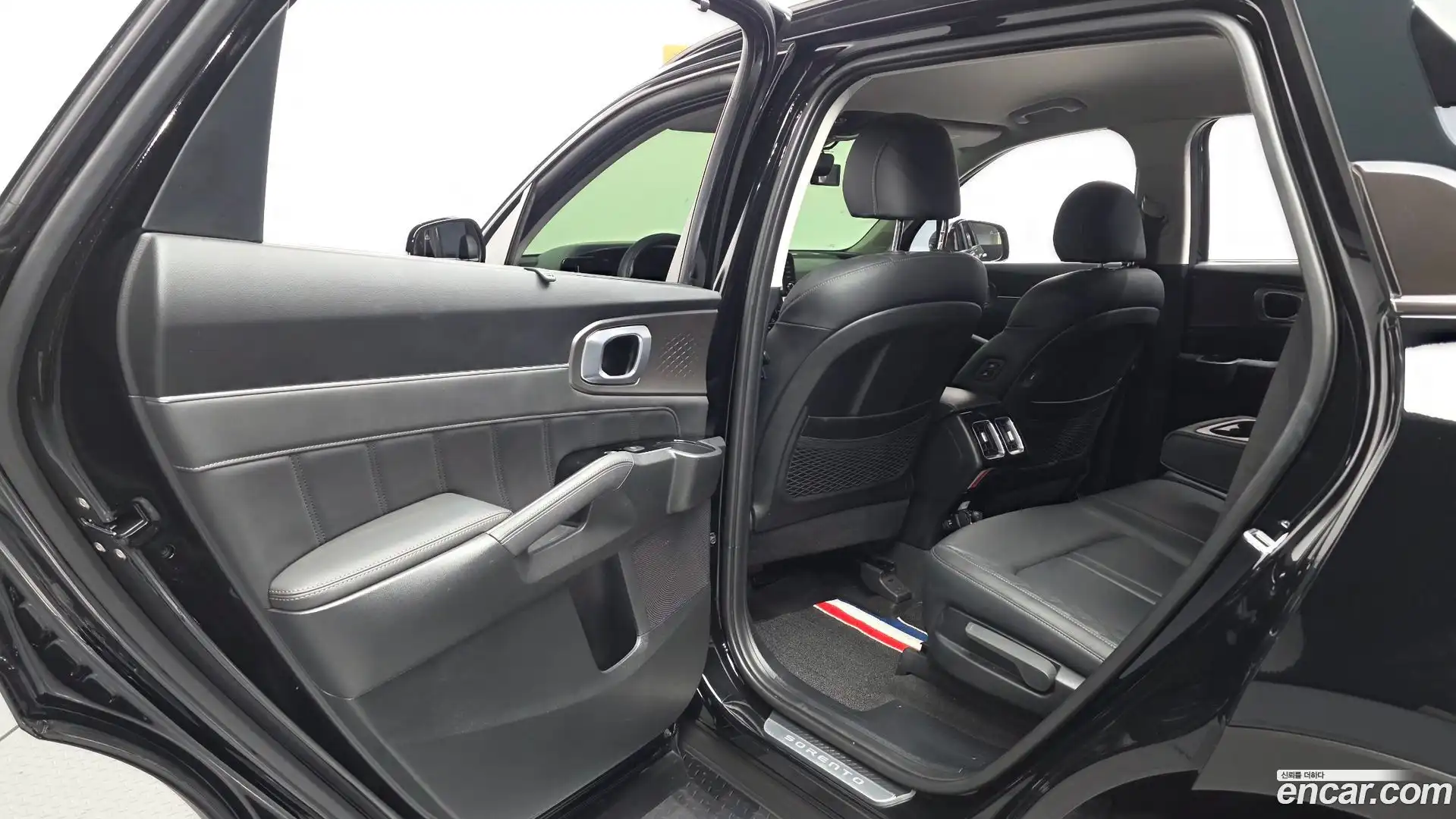 Sorento Kia 2022.8-INNER-036