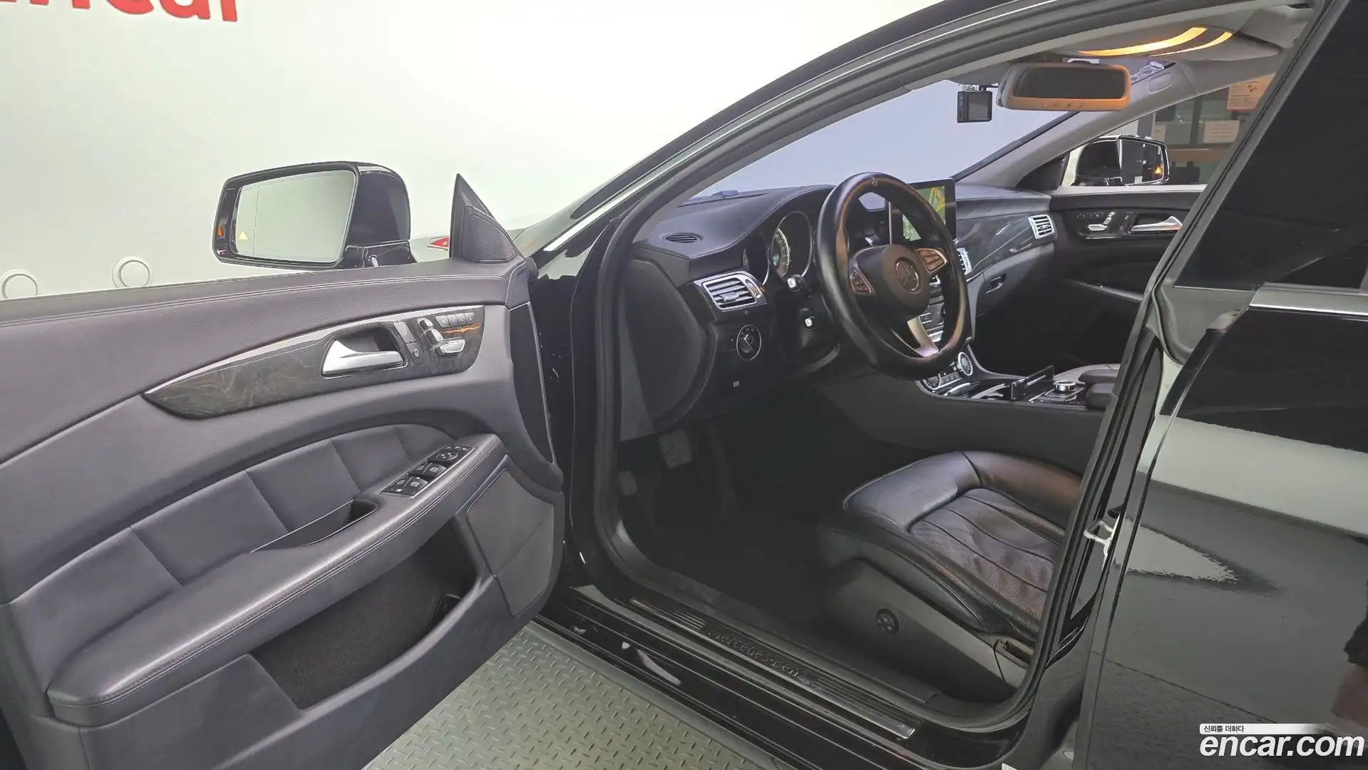 CLS-Class Mercedes-Benz 2016.5-INNER-010