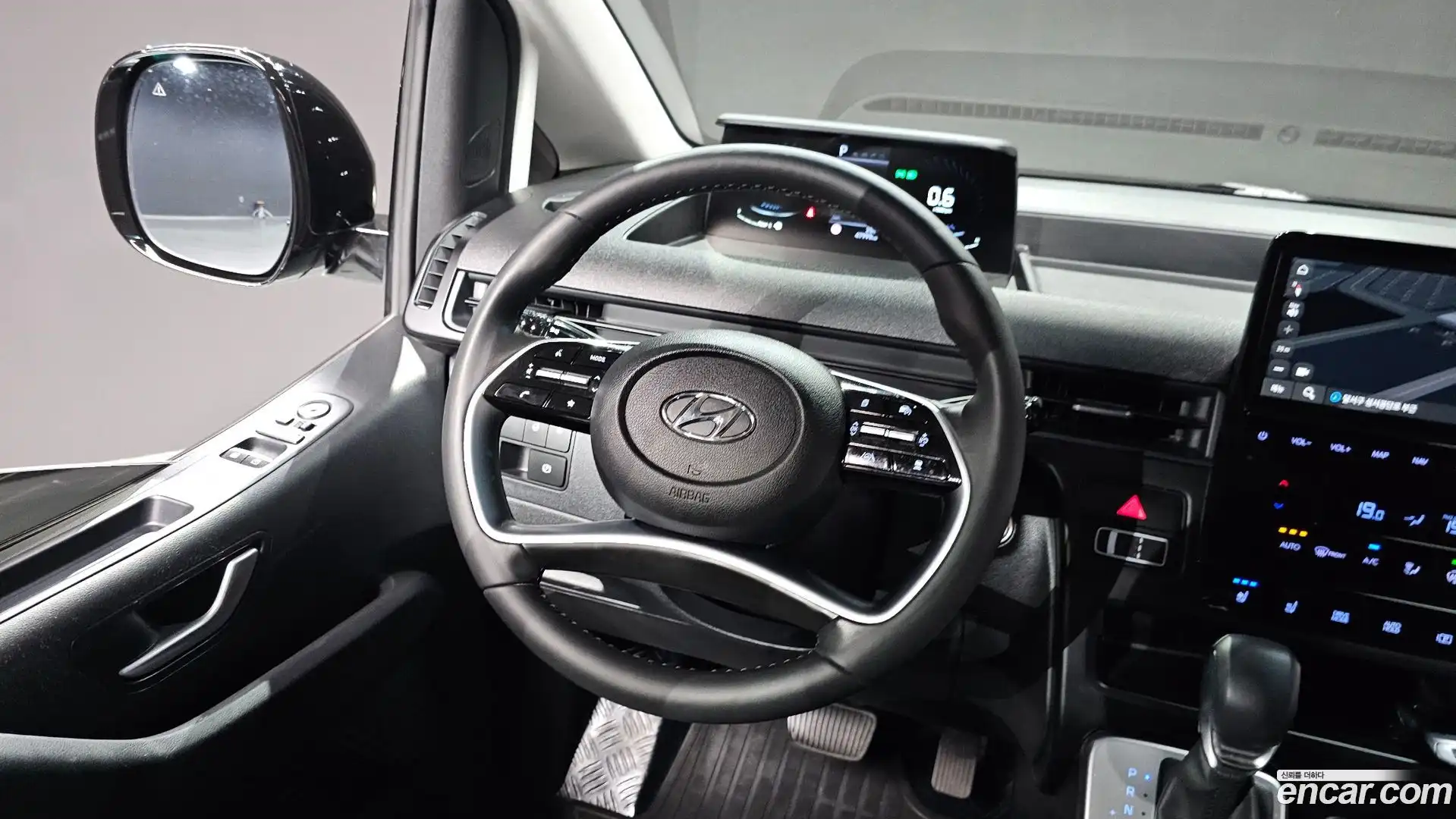 Staria Hyundai 2024.0-OPTION-017