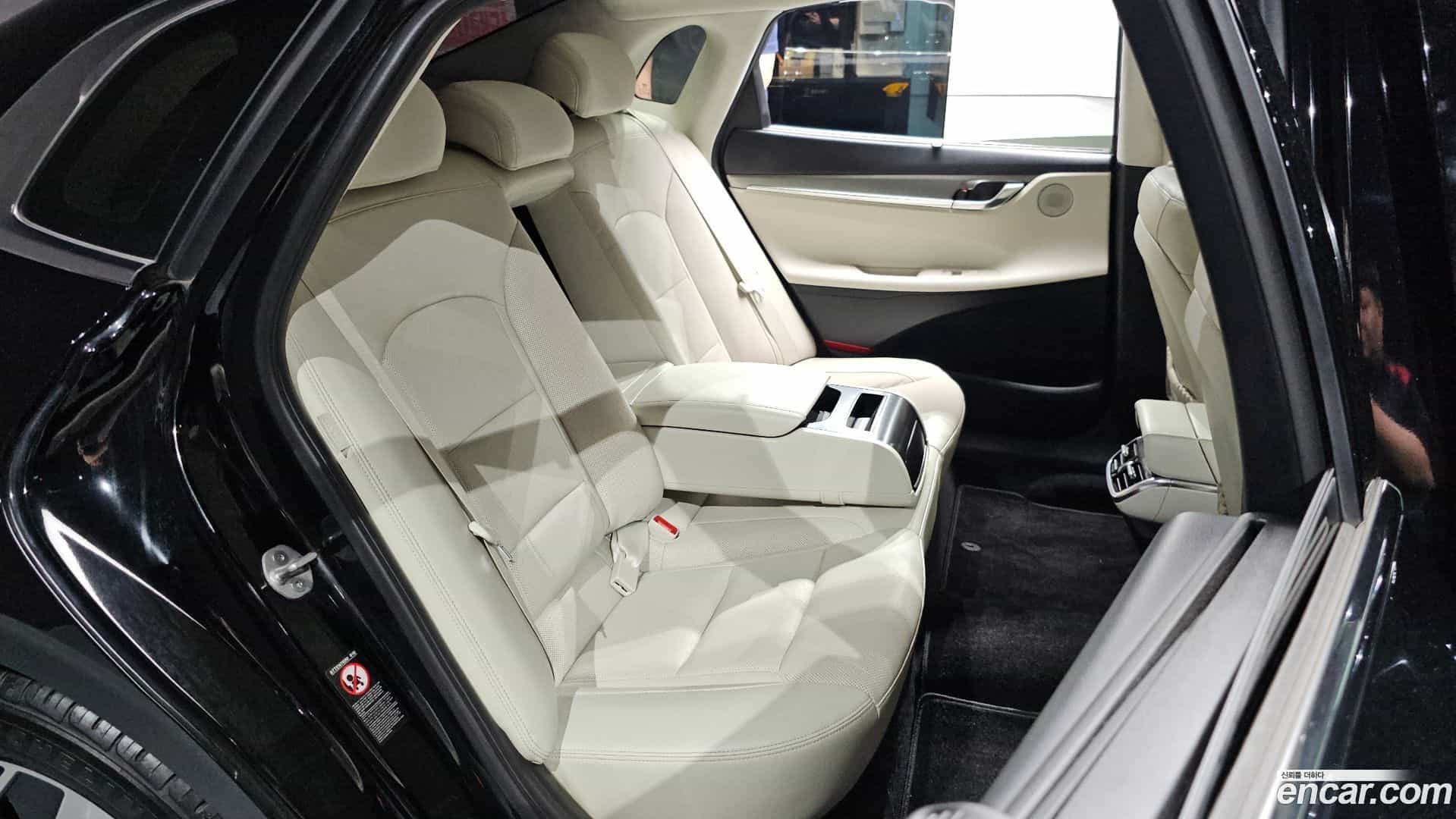 Grandeur Hyundai 2022.7-OPTION-015