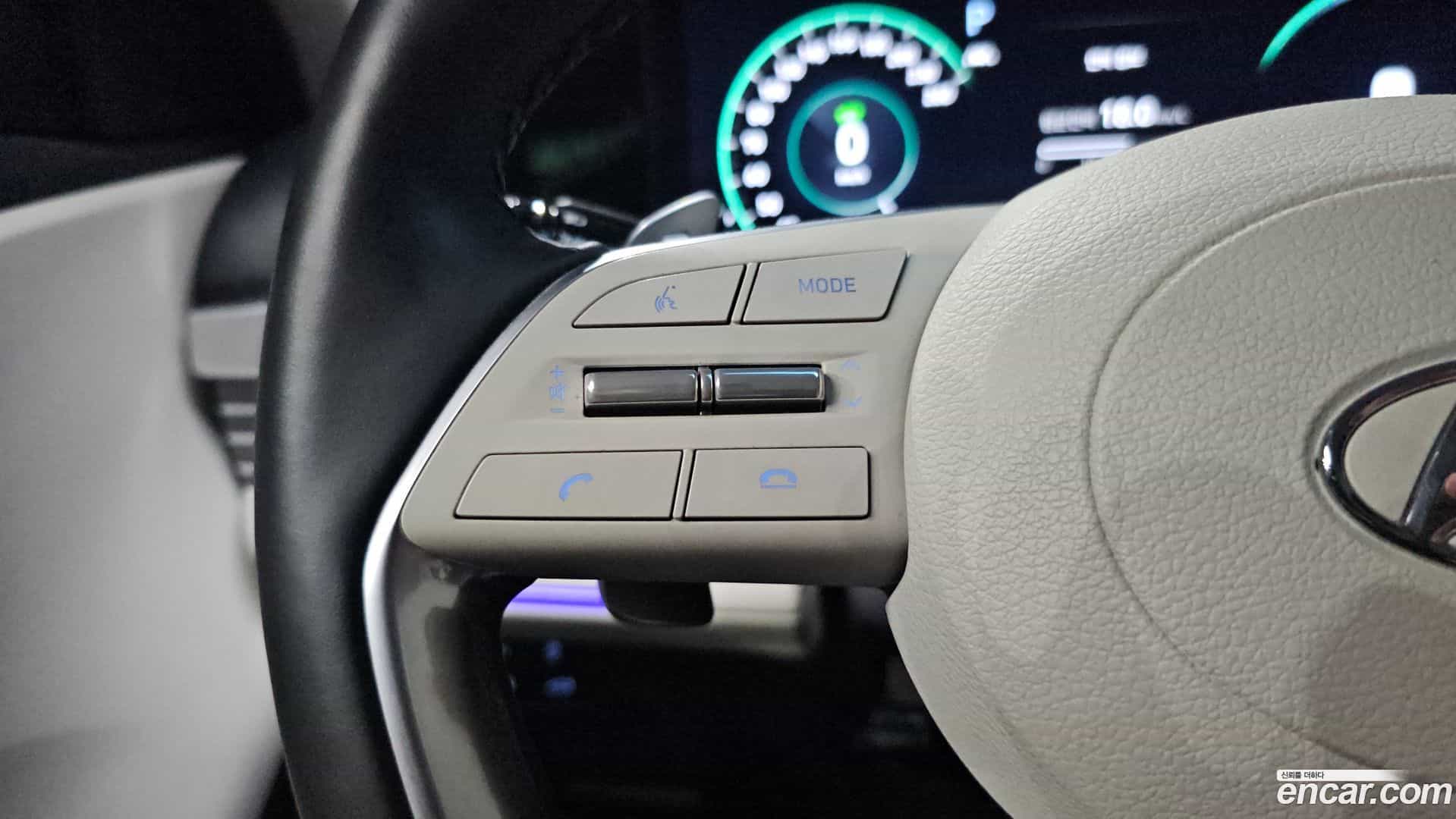 Grandeur Hyundai 2022.7-OPTION-042