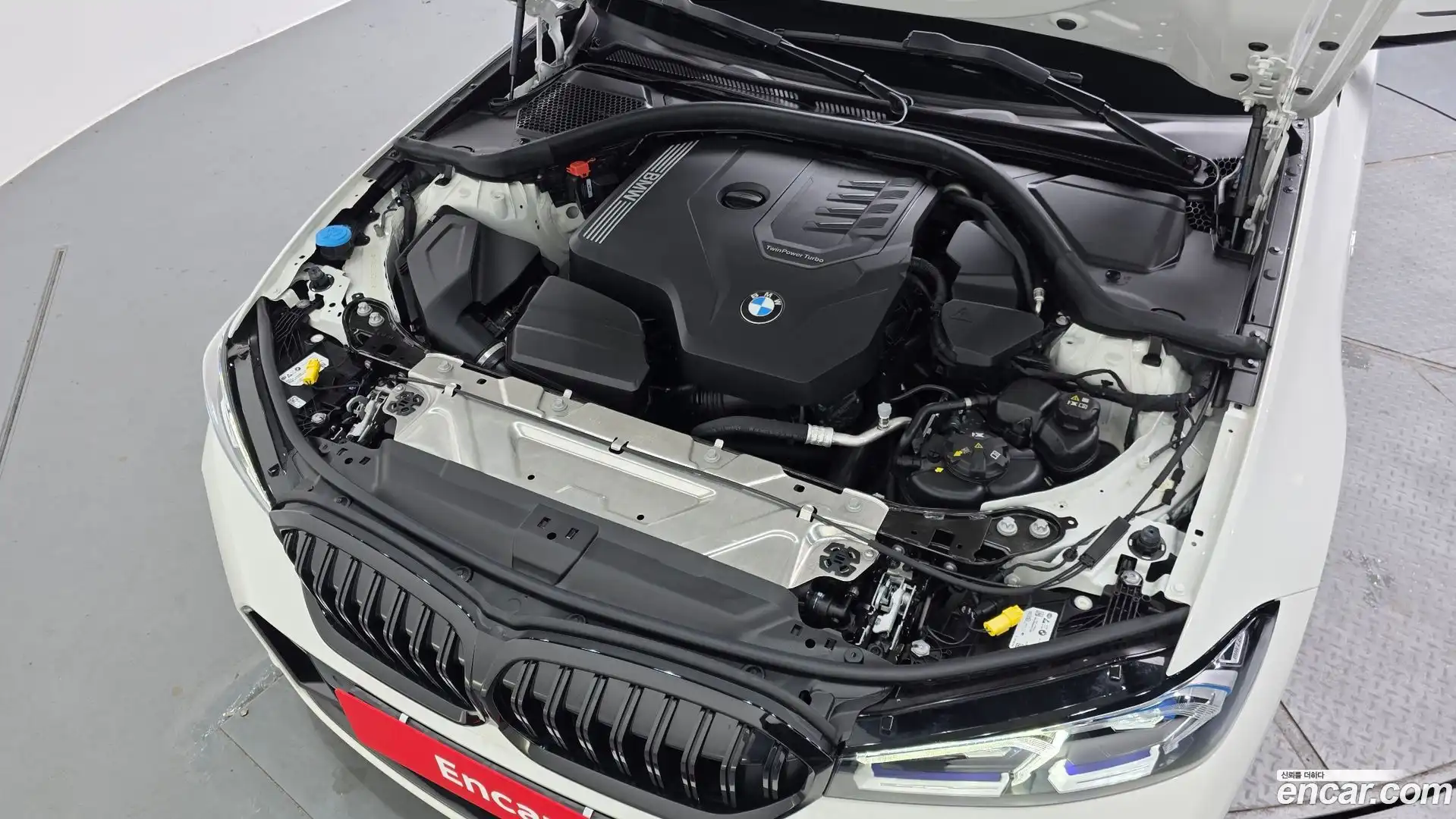 3-Series BMW 2023.10-OUTER-006