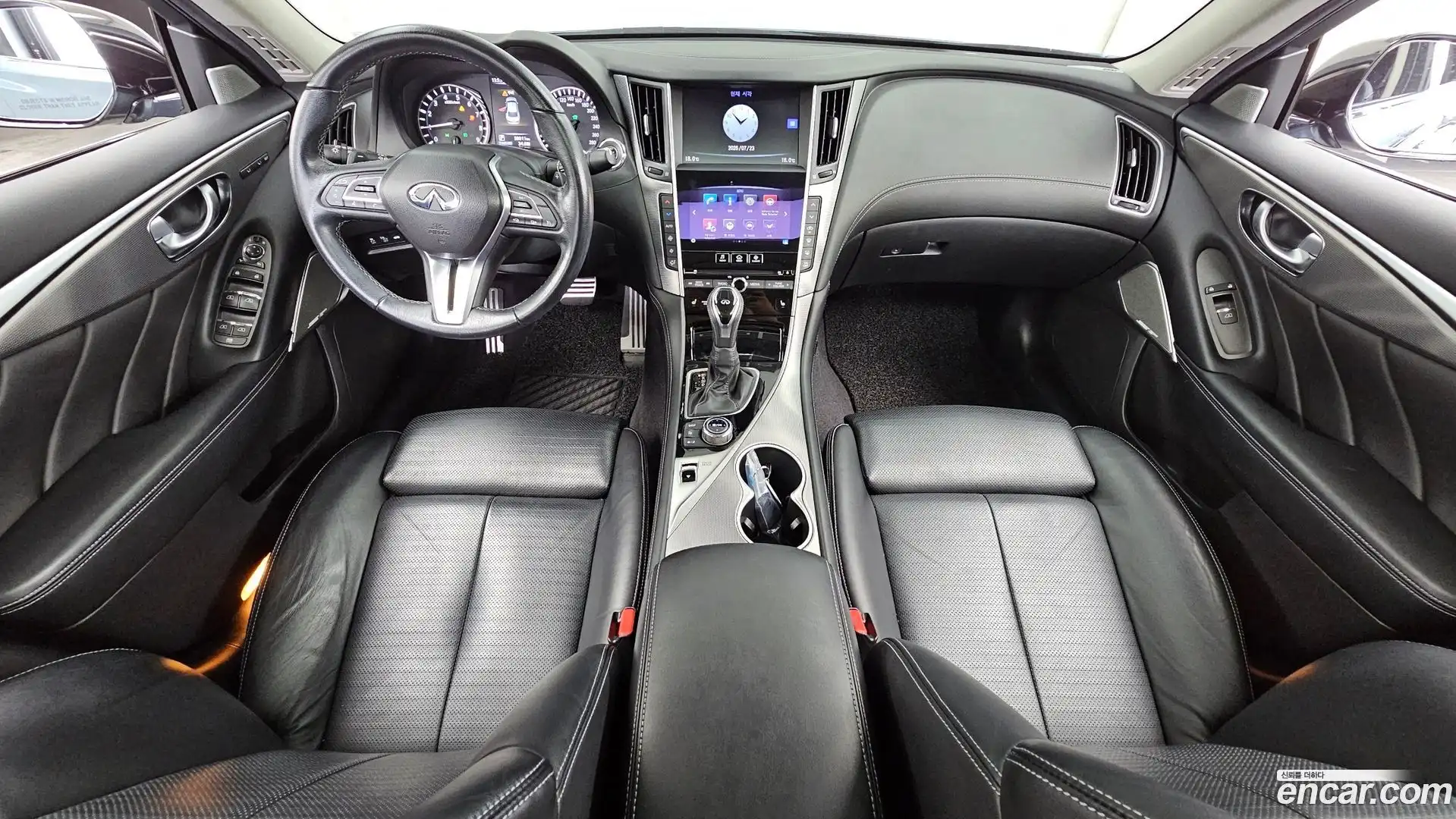 Q50 Infiniti 2018.2-INNER-007