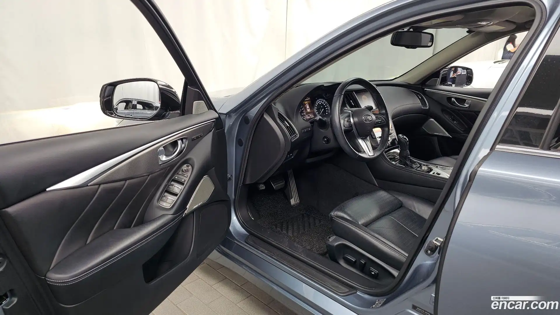 Q50 Infiniti 2018.2-INNER-010