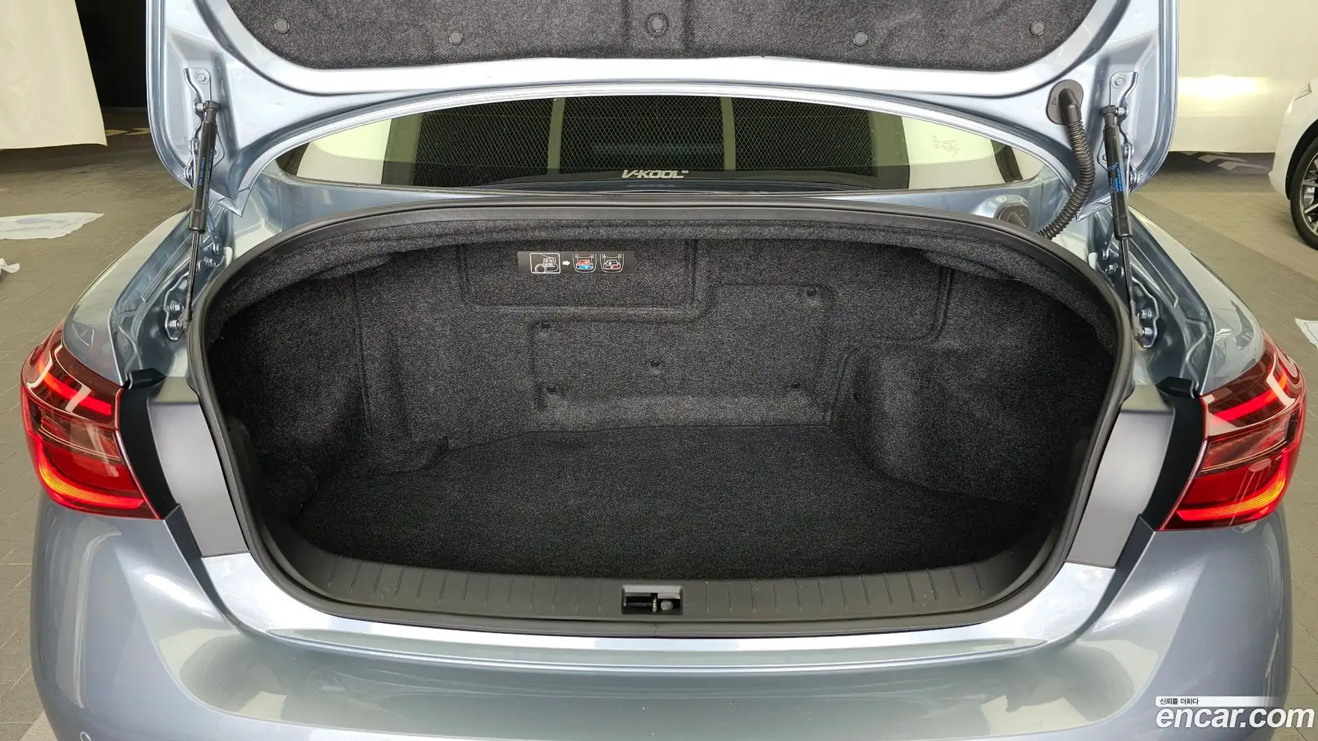 Q50 Infiniti 2018.2-OPTION-024