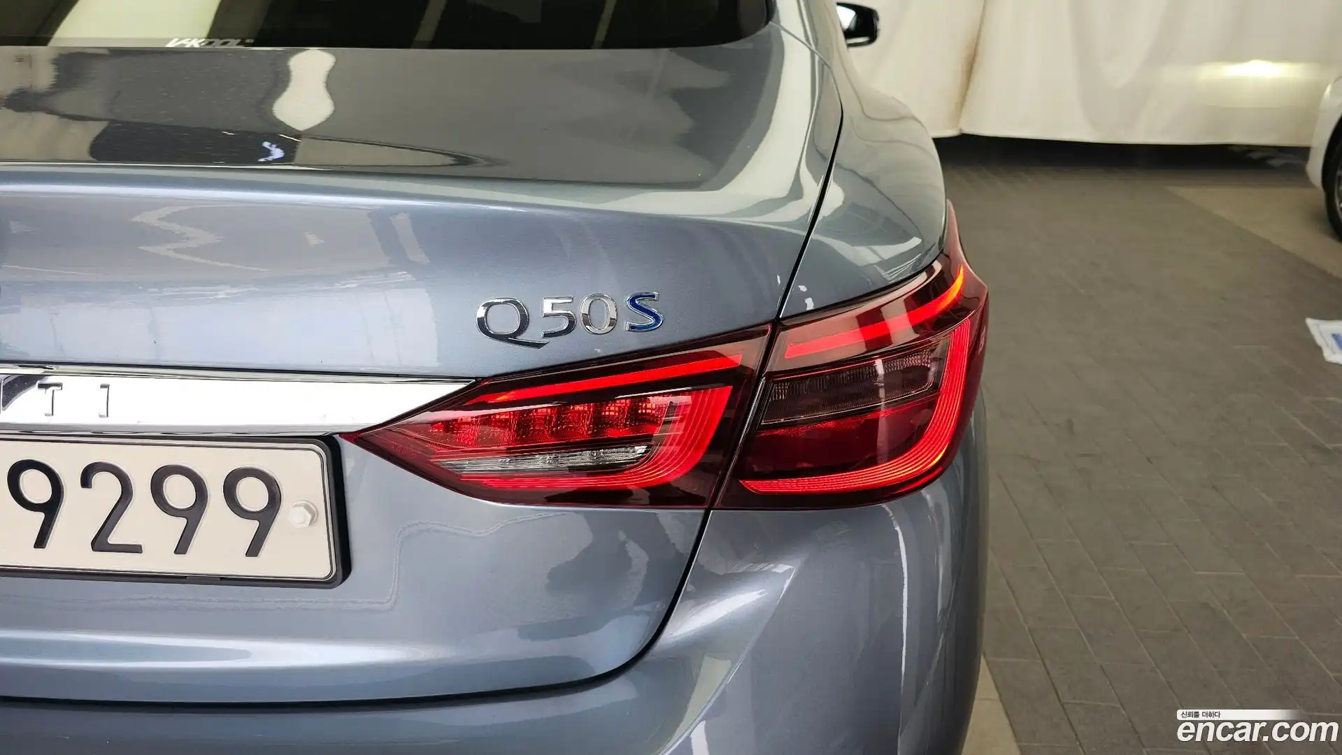 Q50 Infiniti 2018.2-OUTER-033