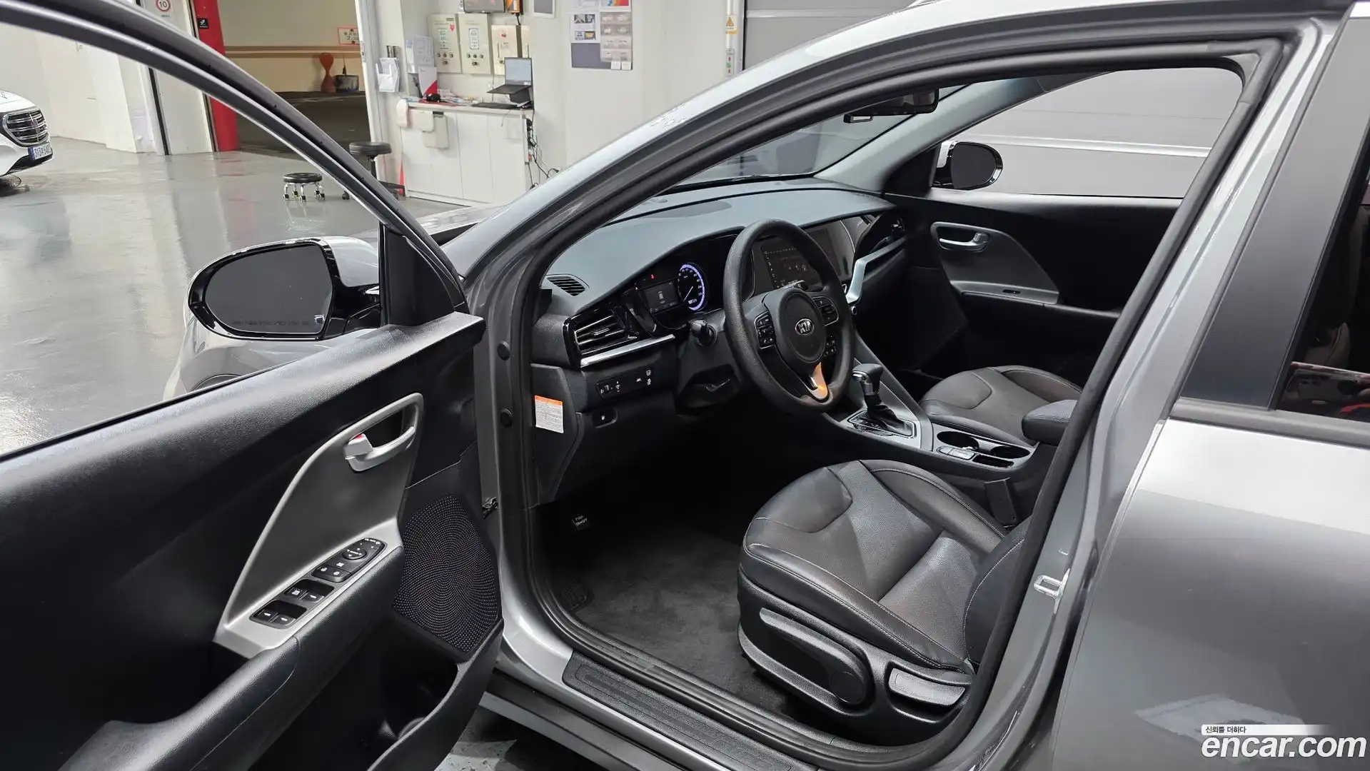 Niro Kia 2021.2-INNER-010