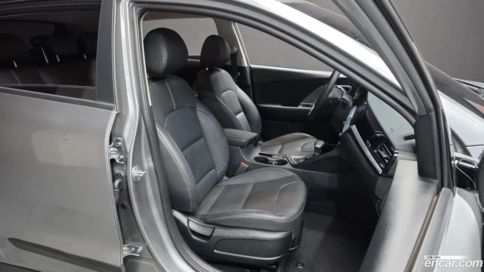 Niro Kia 2021.2-INNER-036