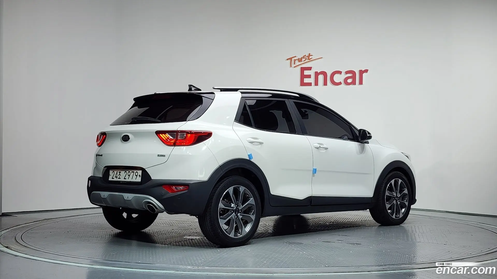 Main__Slider__Photo:Stonic Kia 2019.0-1