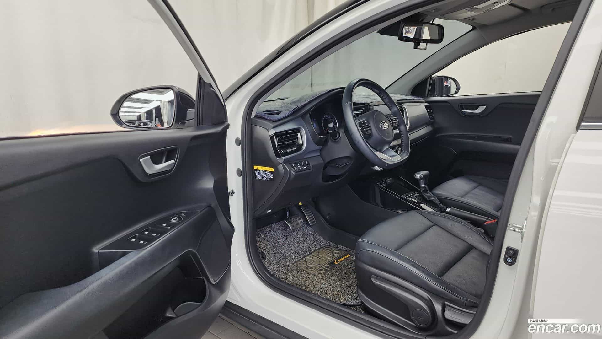 Stonic Kia 2019.0-INNER-010