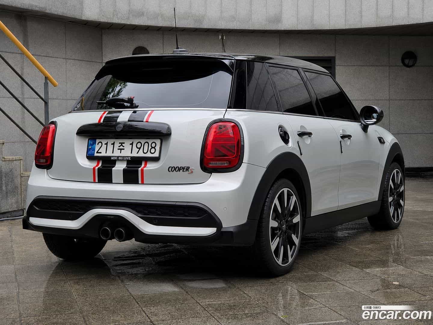 Cooper Mini 2022.6-OUTER-002